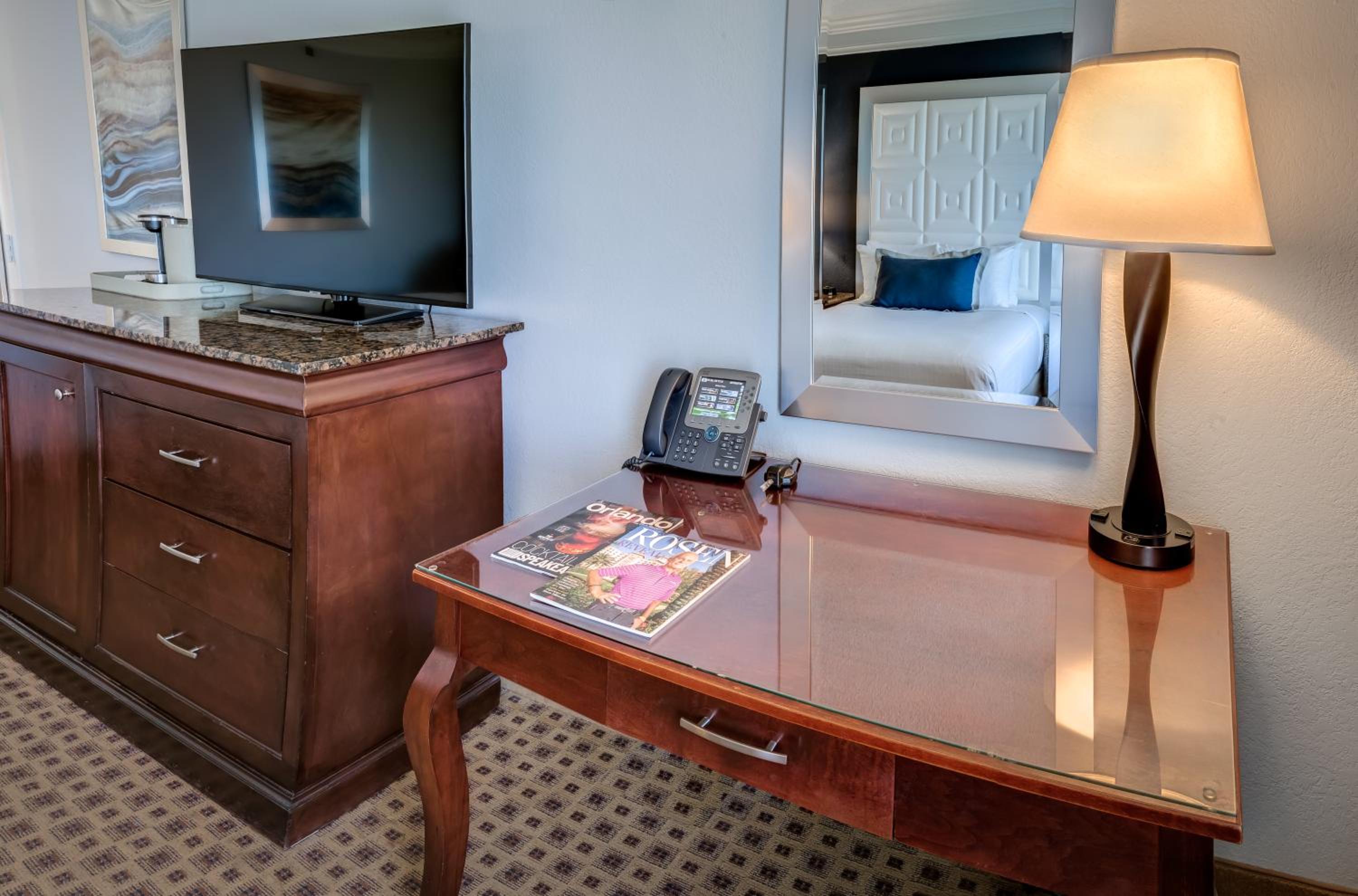 Deluxe King Room photo 3