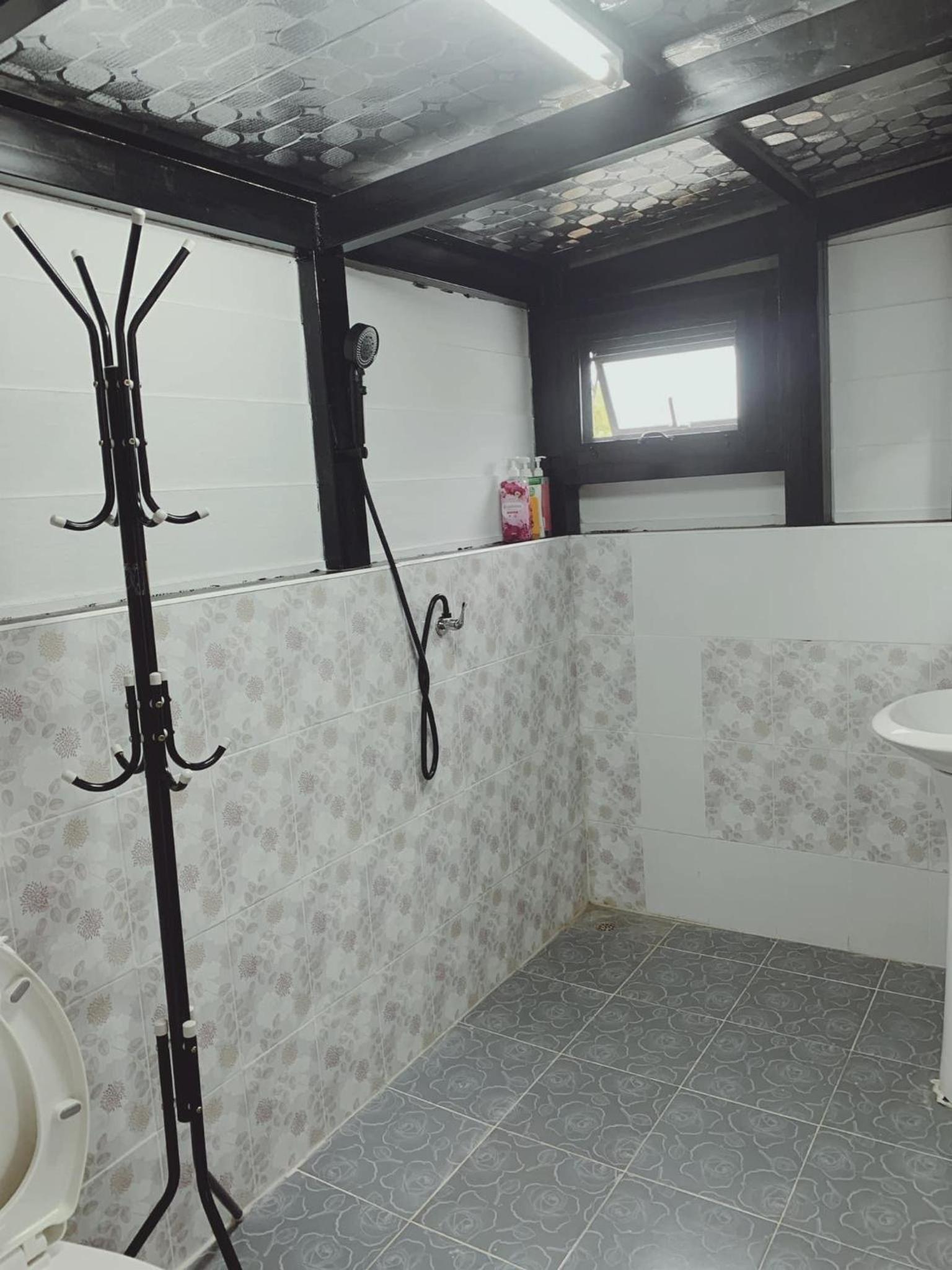 Budget Double Room - Photo 4