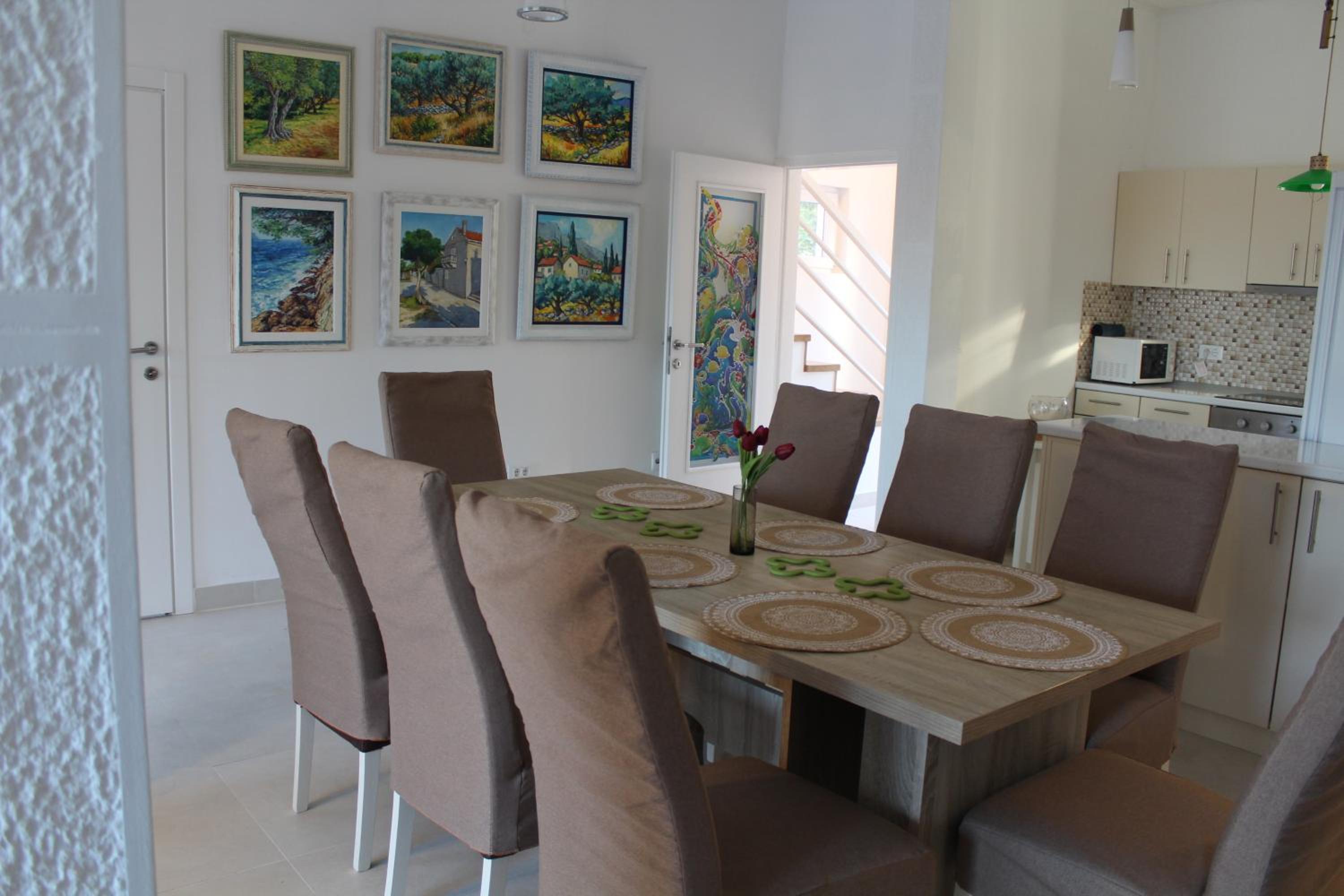 Three-Bedroom Villa photo 2