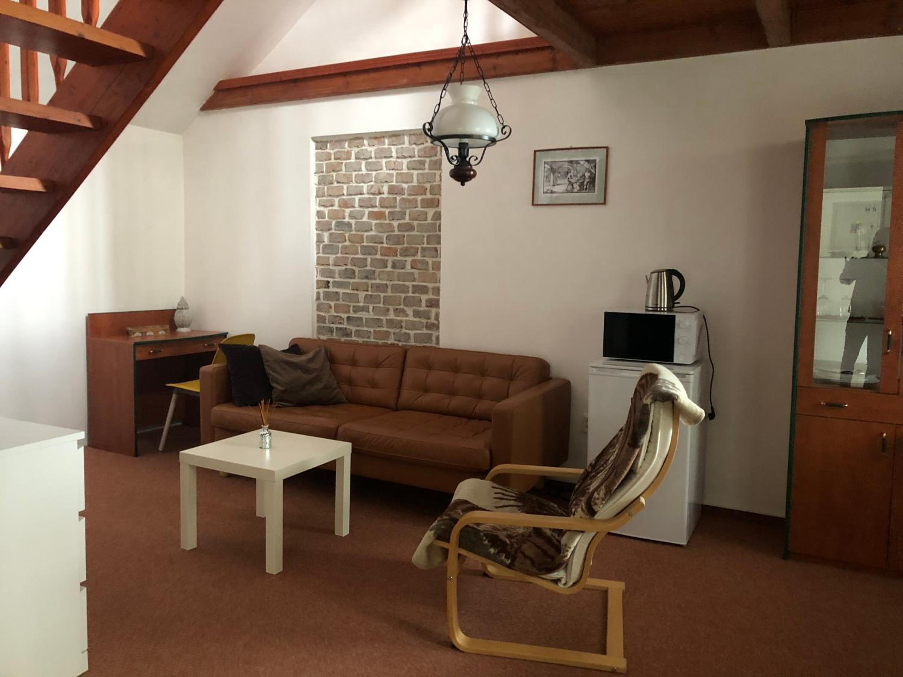 Standard Twin Room - Photo 11