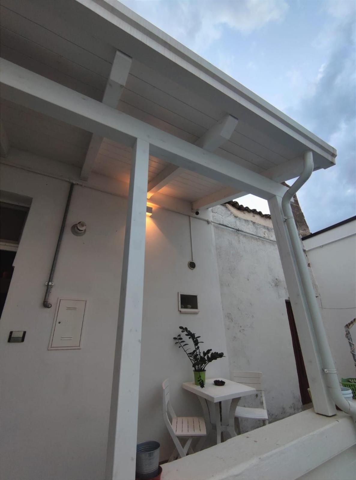 Two-Bedroom House photo 3