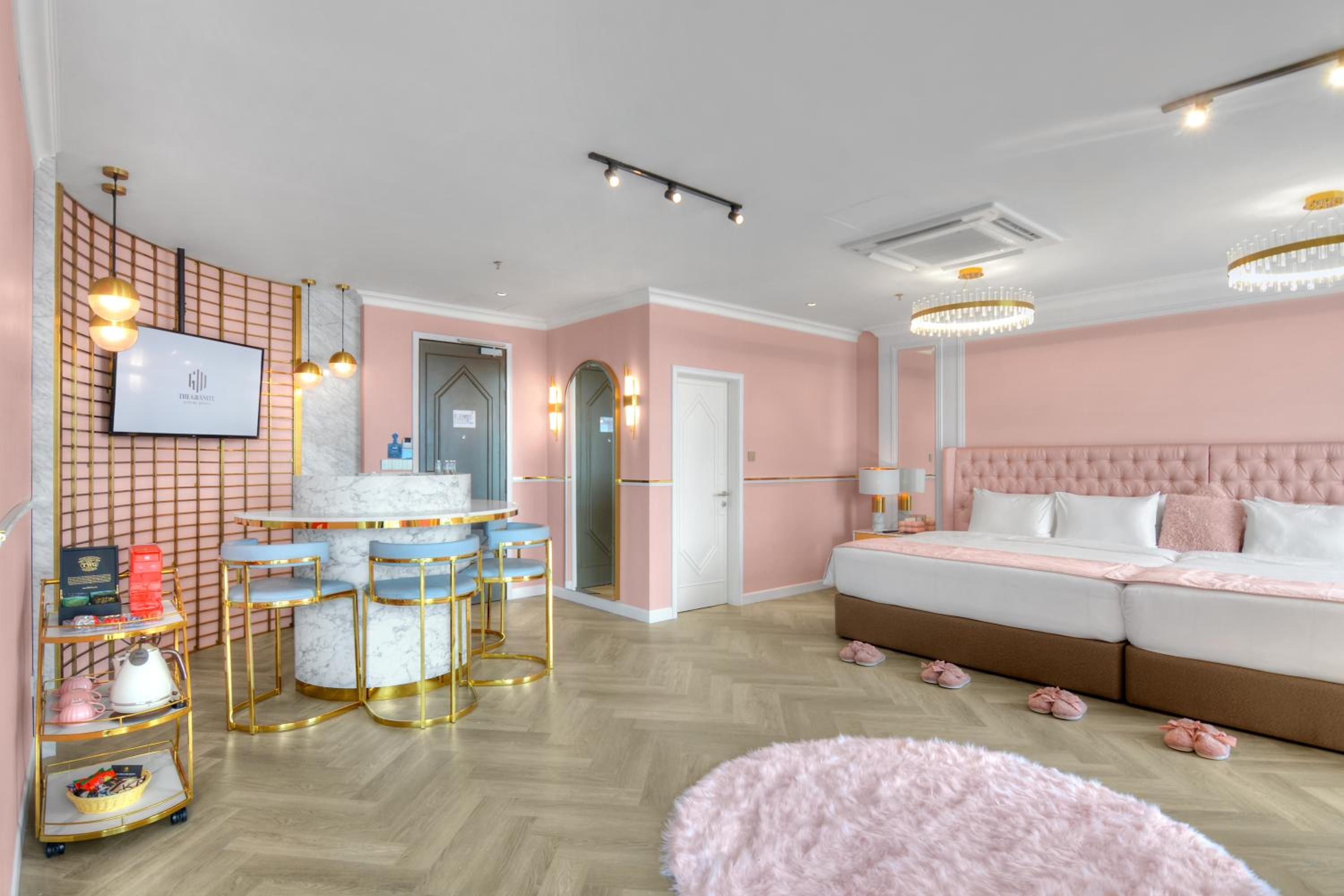 Diva Family Suite