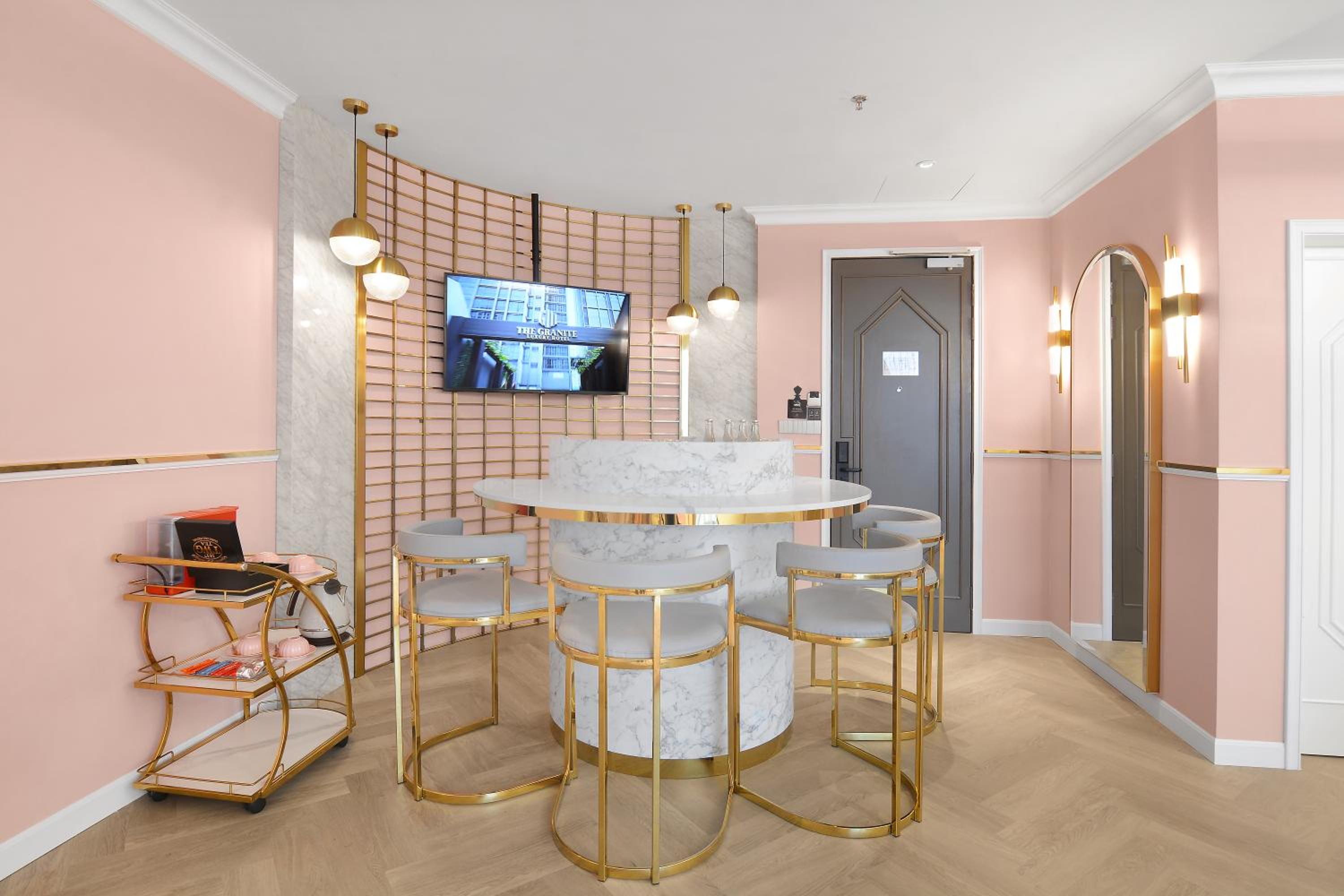Diva Family Suite