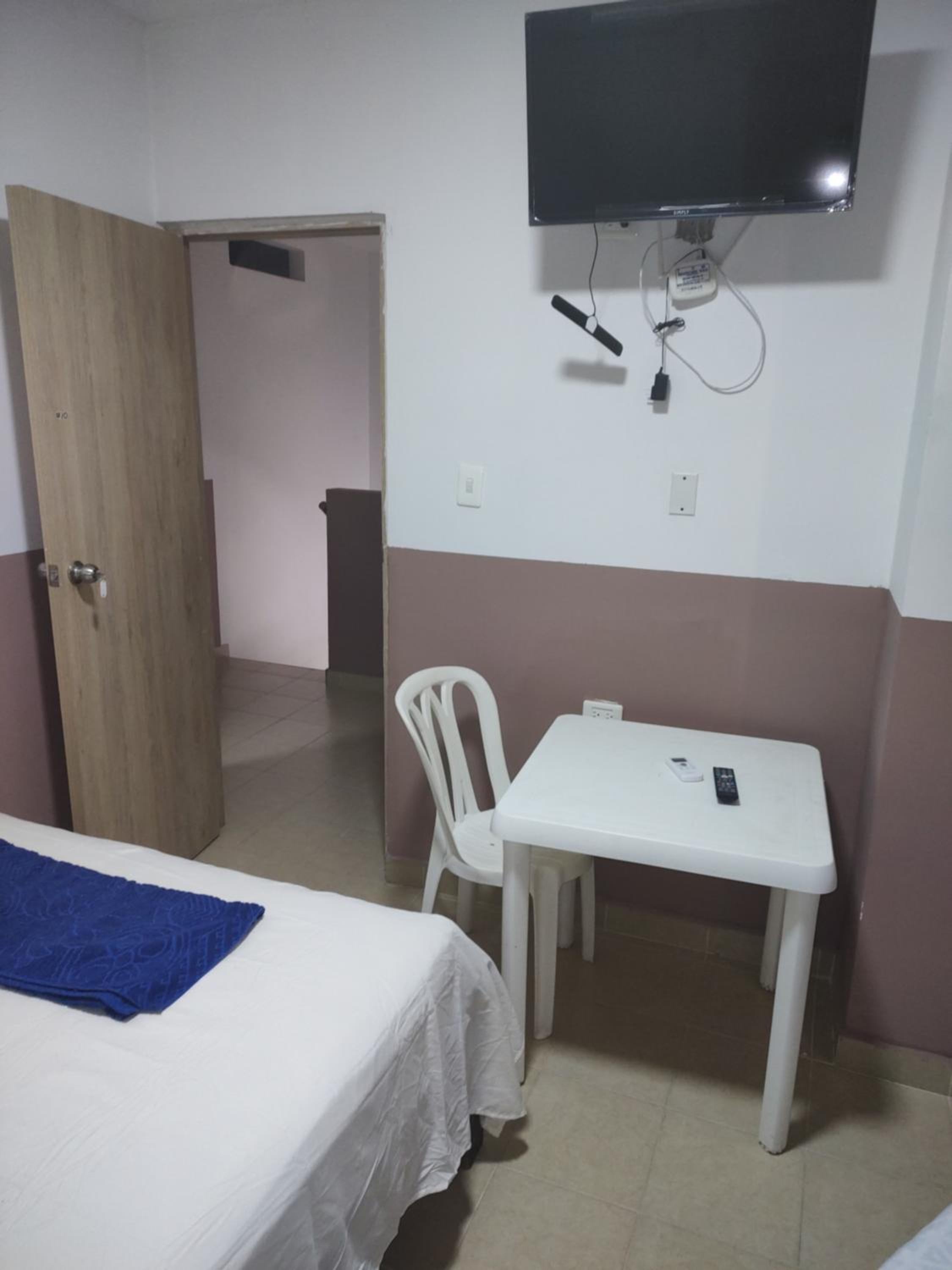 Deluxe Double Room with Shower