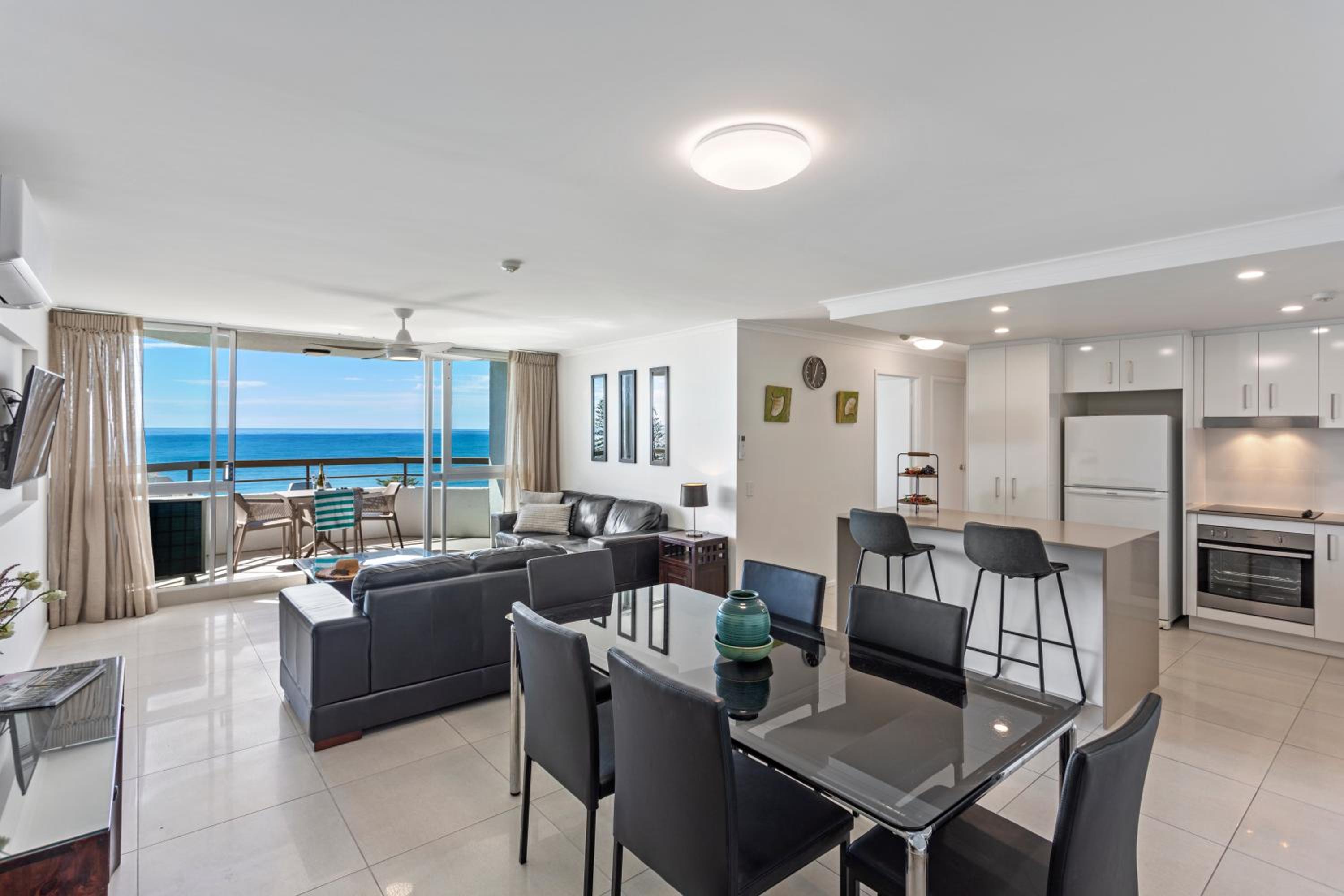 Two-Bedroom Apartment with Ocean View photo 1