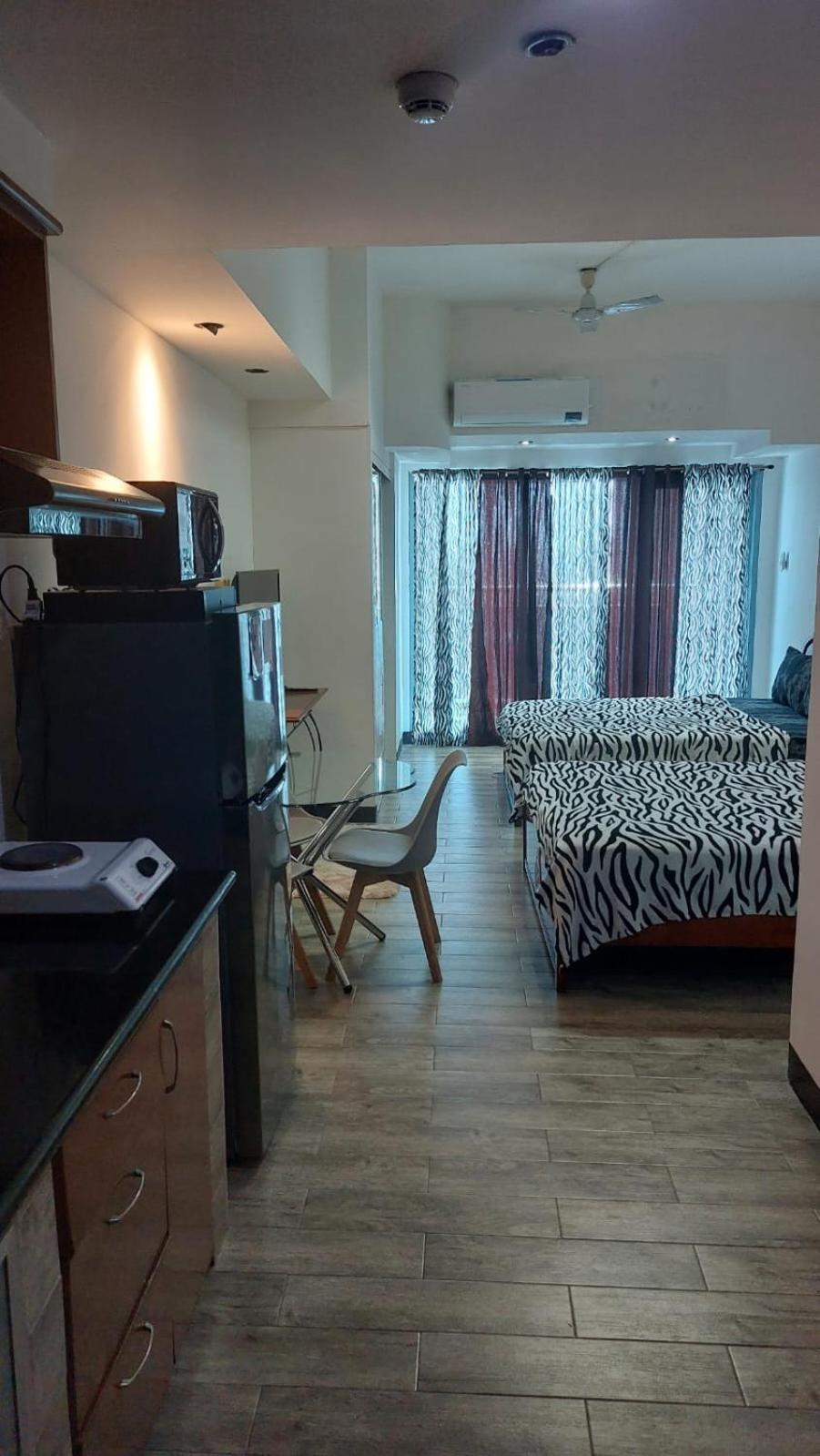 Studio with Balcony - Photo 37
