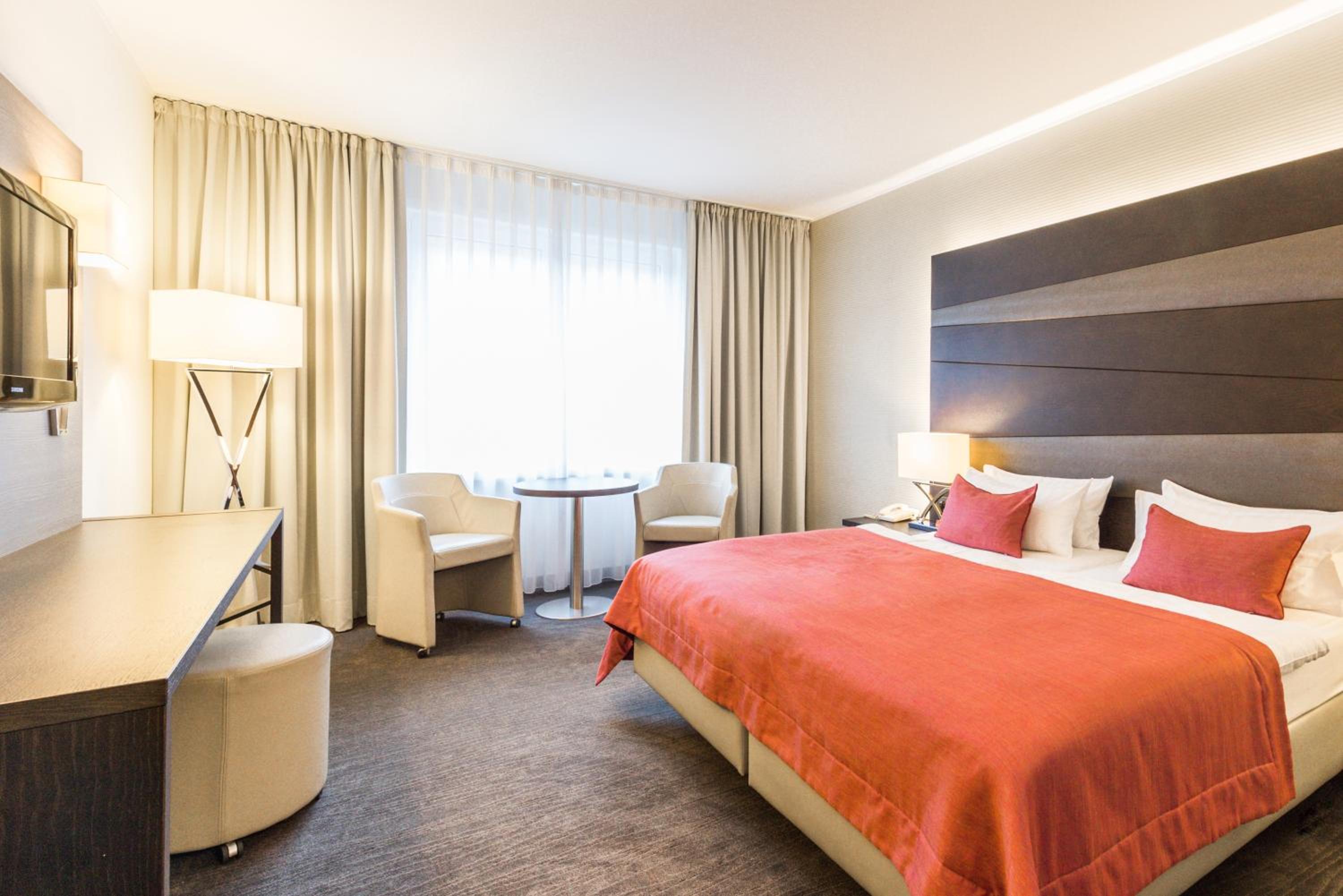 Superior Double or Twin Room photo 3