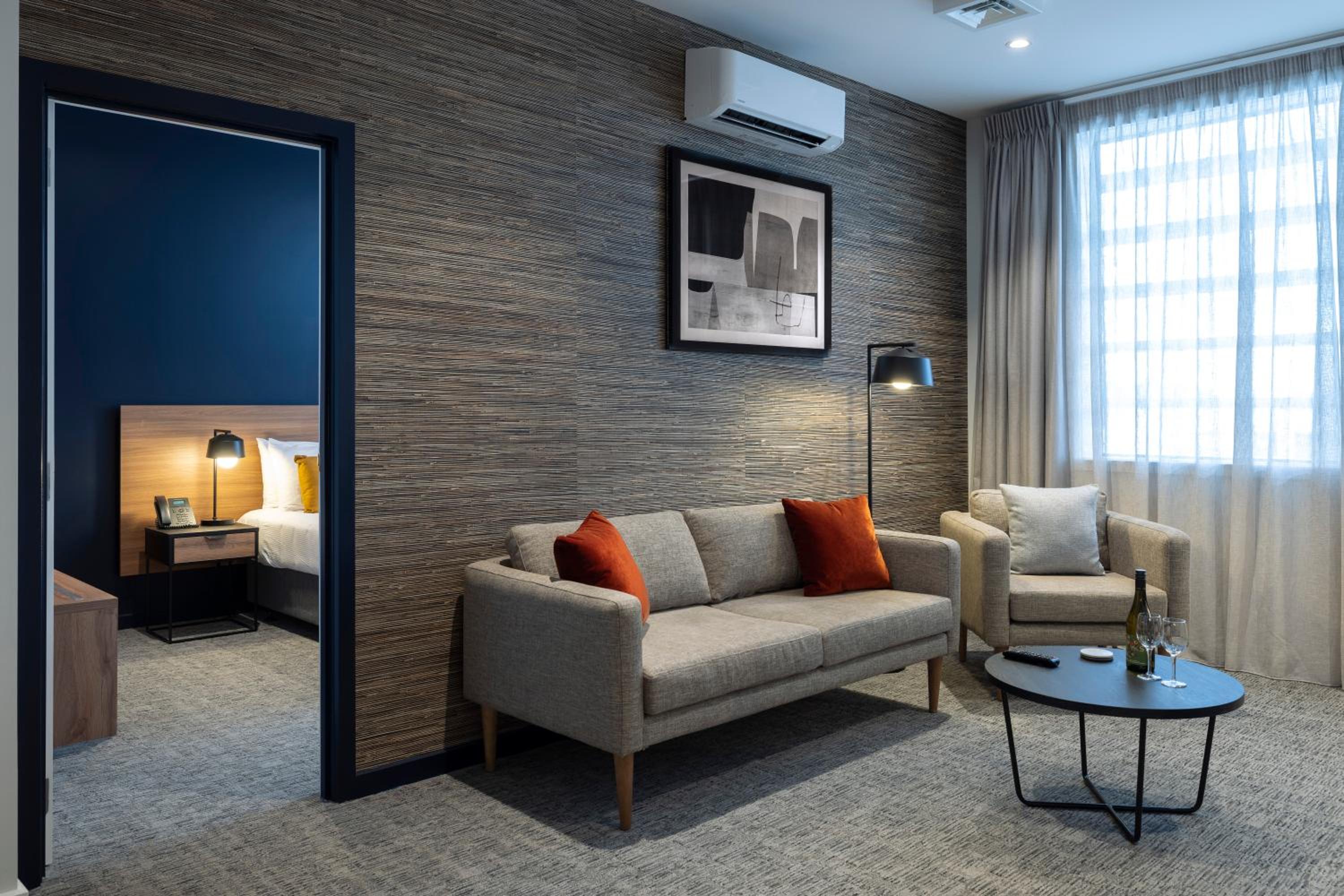 One-Bedroom Apartment - Photo 7