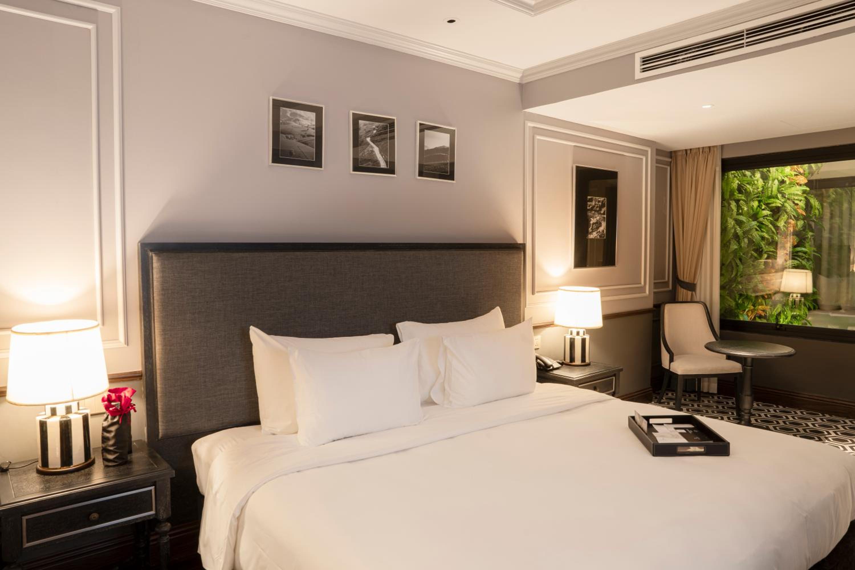 Executive Double or Twin Room with Internal Window