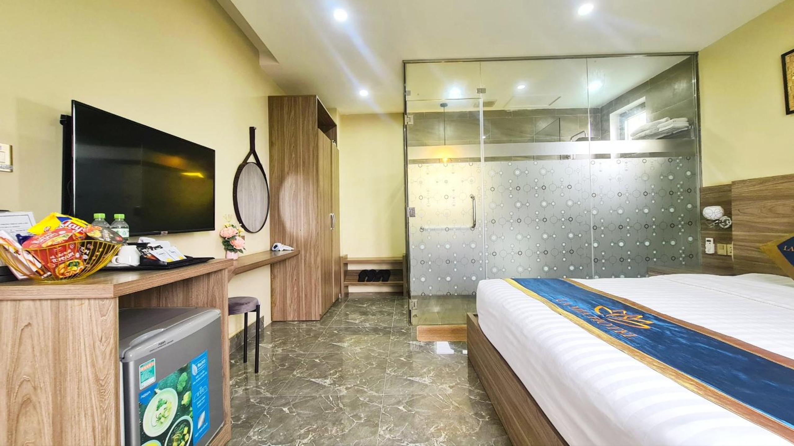 King Room with Lake View photo 2