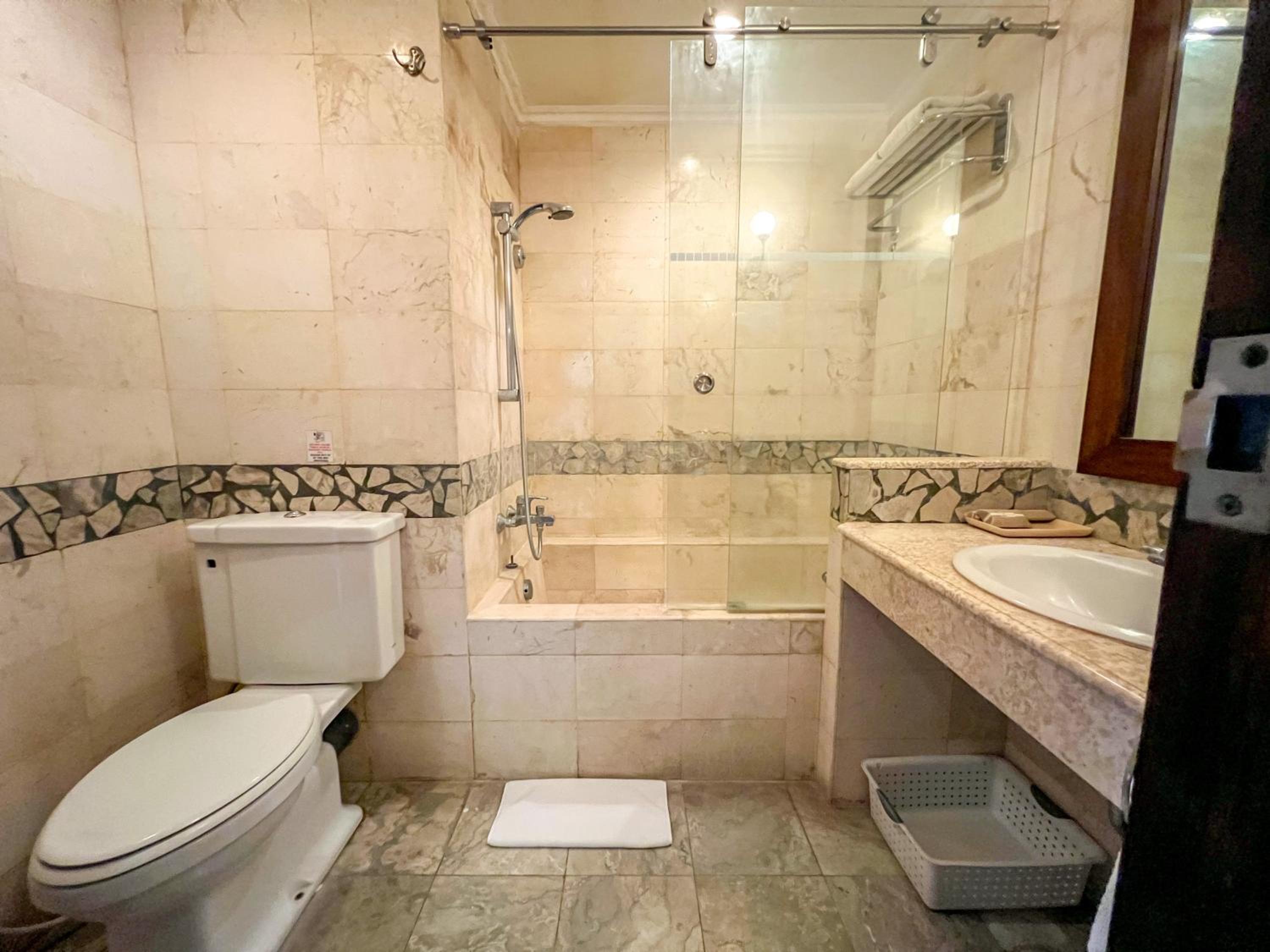 Deluxe Double or Twin Room with Pool View - Photo 7