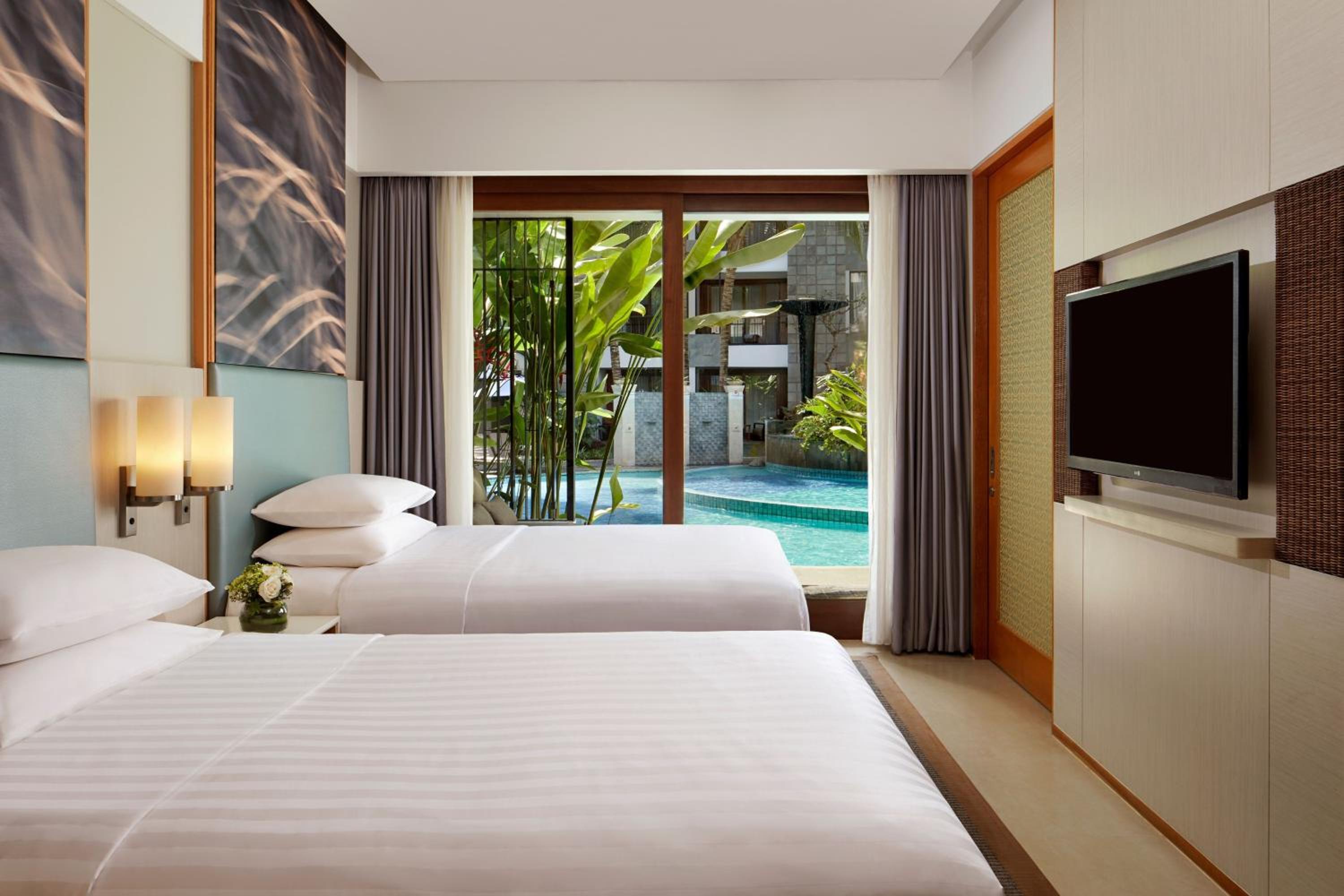 Deluxe Twin, Pool Terrace