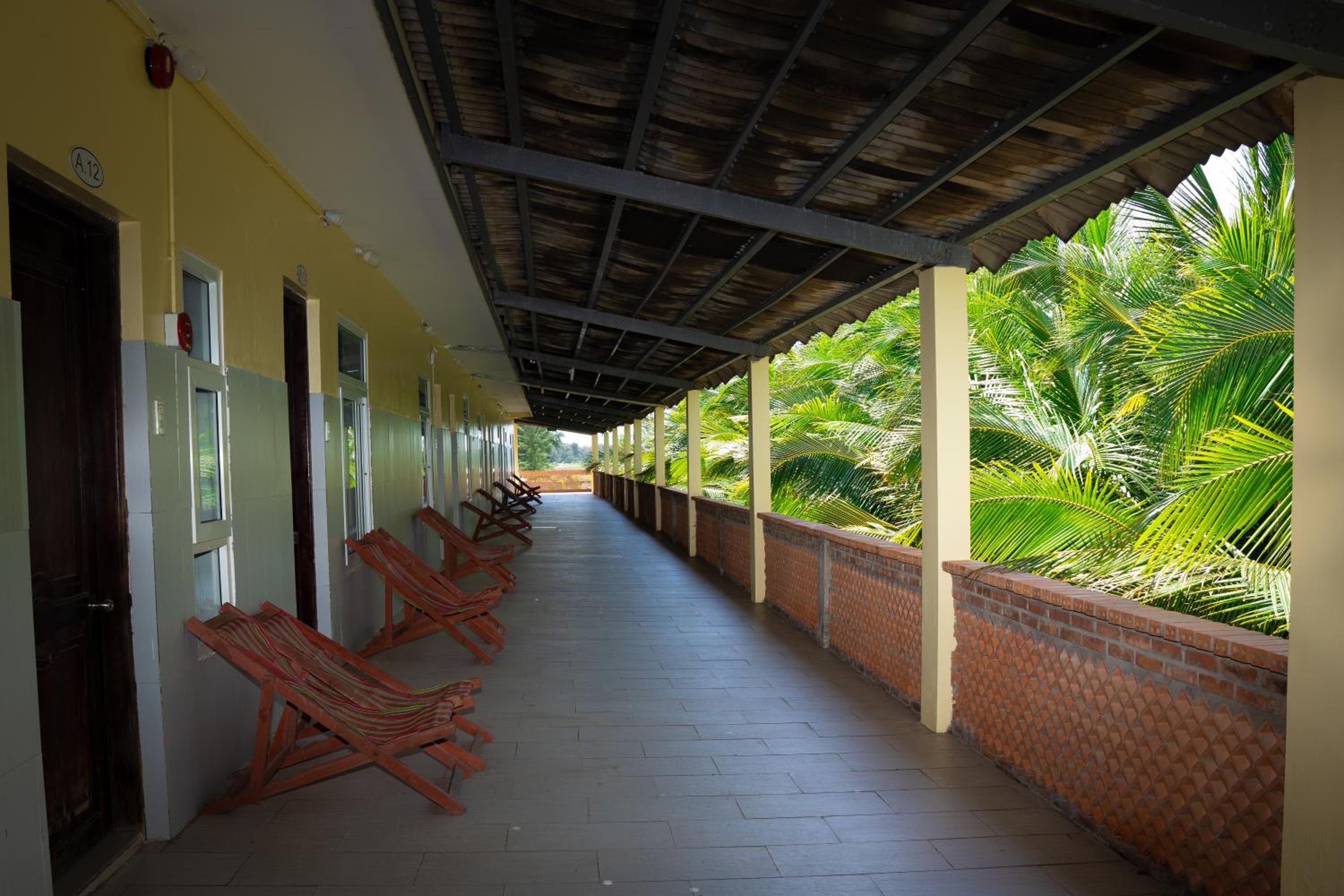Family Room with Sea View - Photo 13