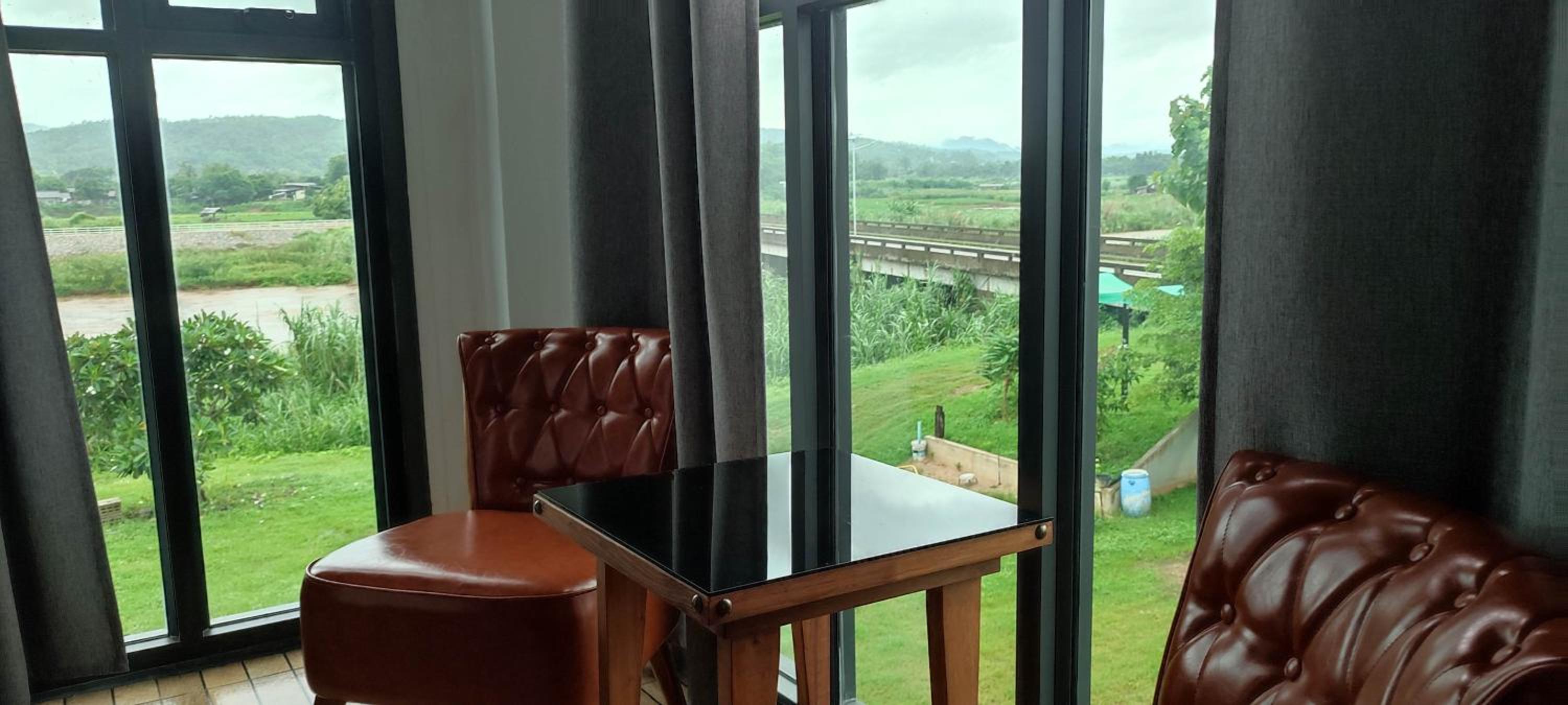Quadruple Room with Mountain View - Photo 5