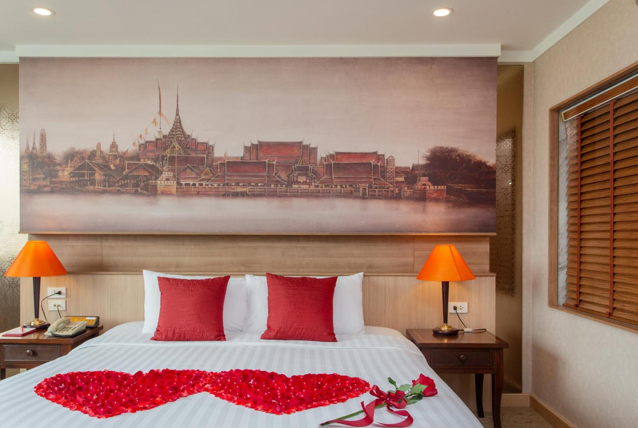 Royal King Suite with River View