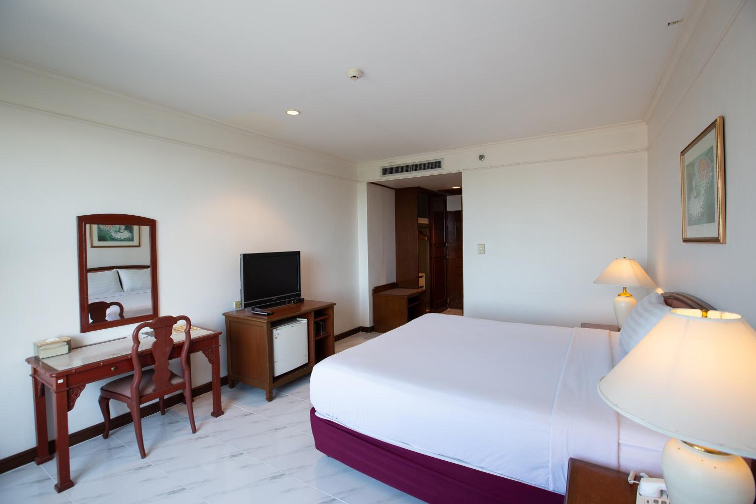Deluxe Twin Room - Photo 7