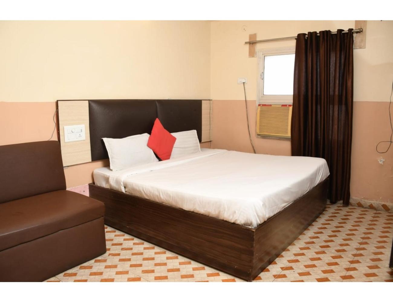 Deluxe Double Room photo 2