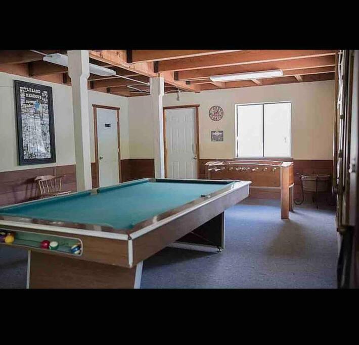 Three-Bedroom Apartment photo 2