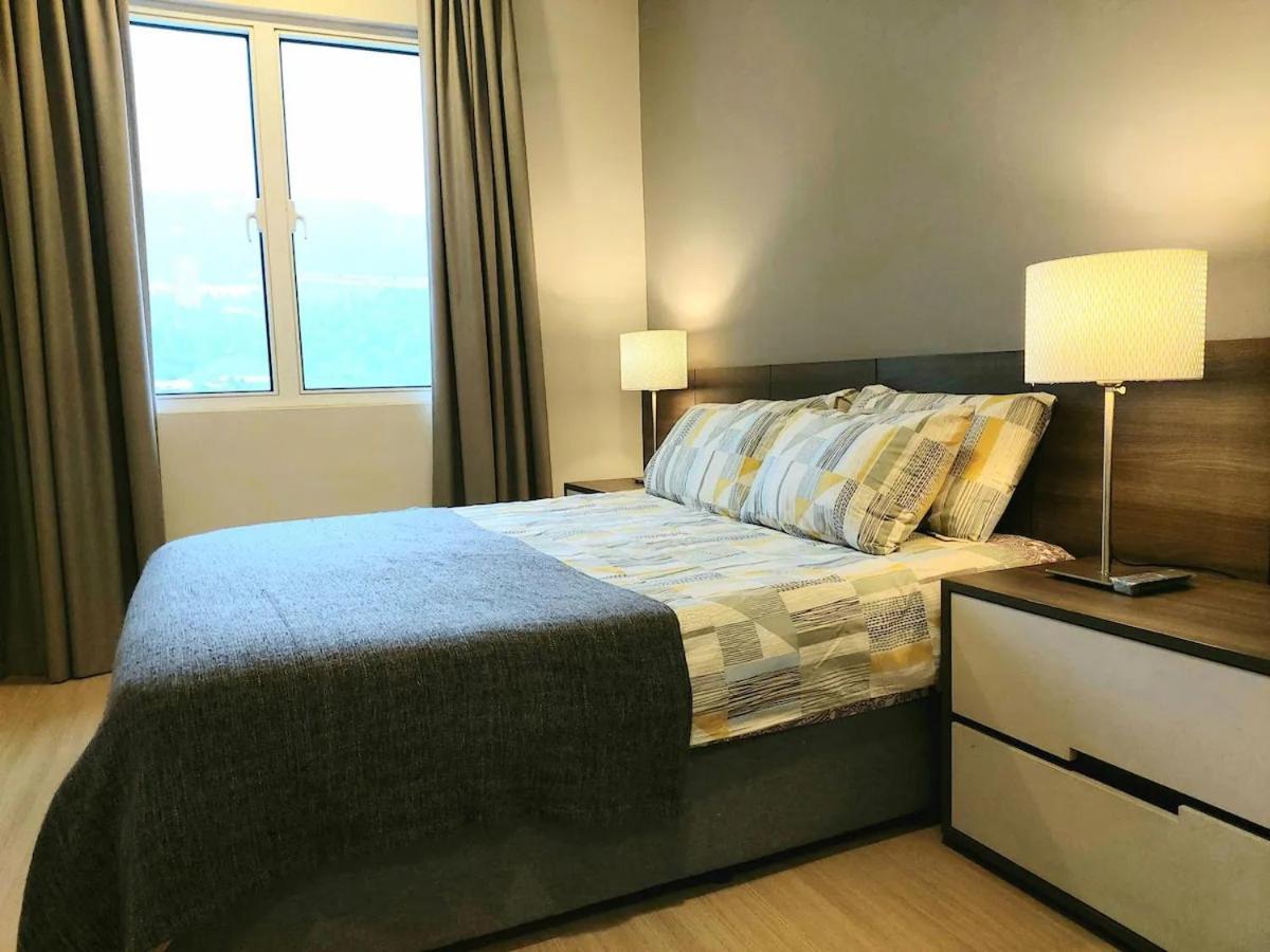 Three-Bedroom Apartment - Photo 4