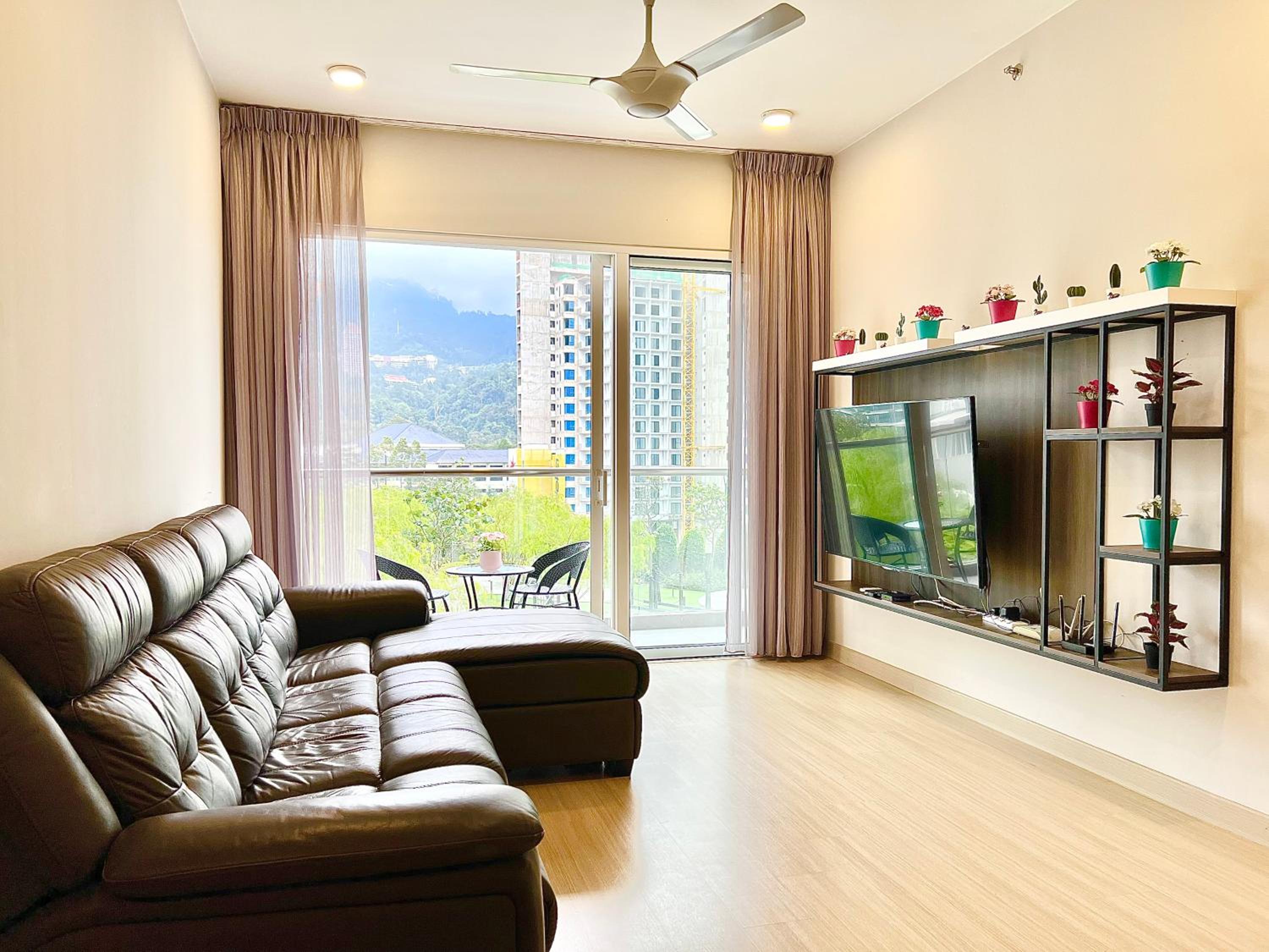 Three-Bedroom Apartment - Photo 11