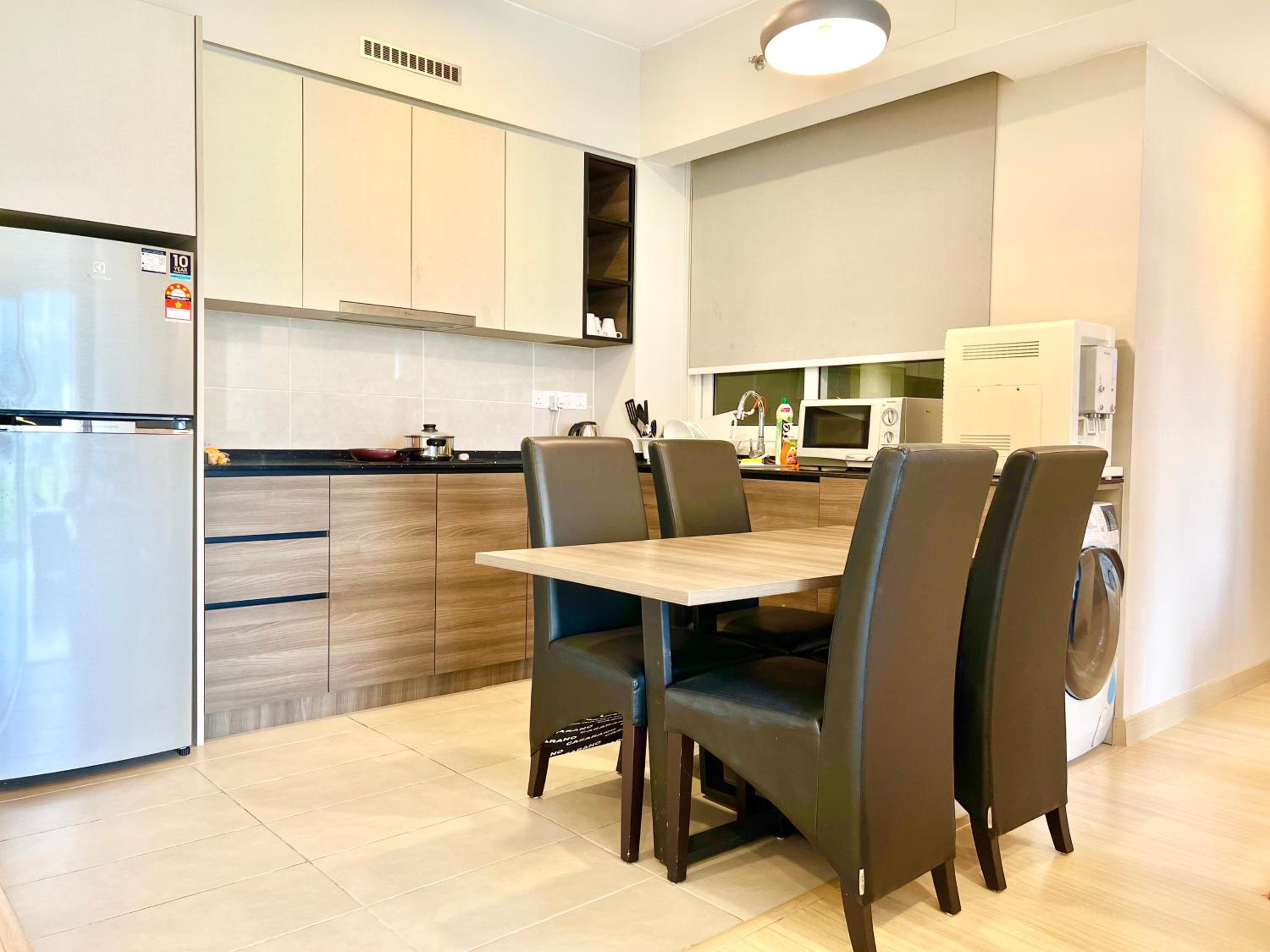 Three-Bedroom Apartment - Photo 16