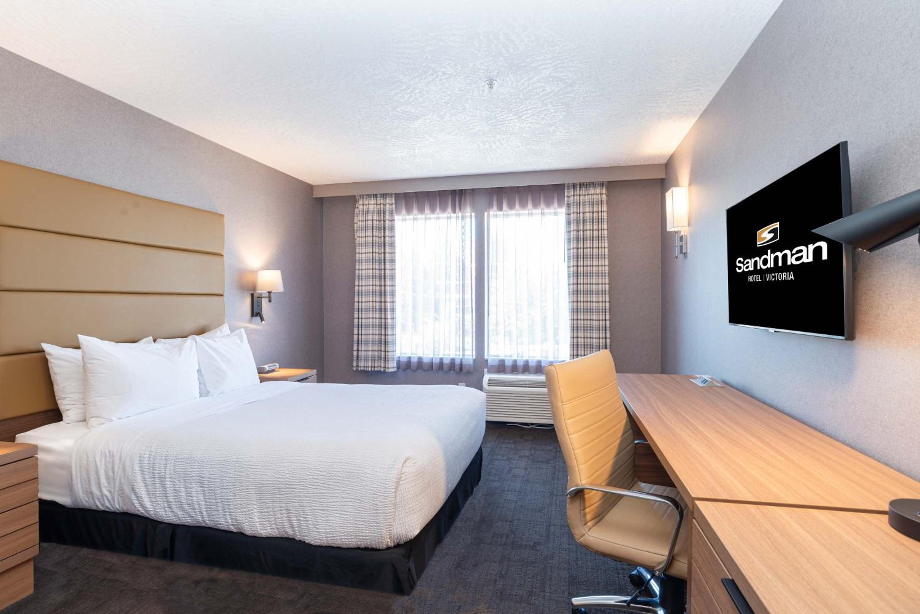 Standard Room, 1 Queen Bed - Photo 1