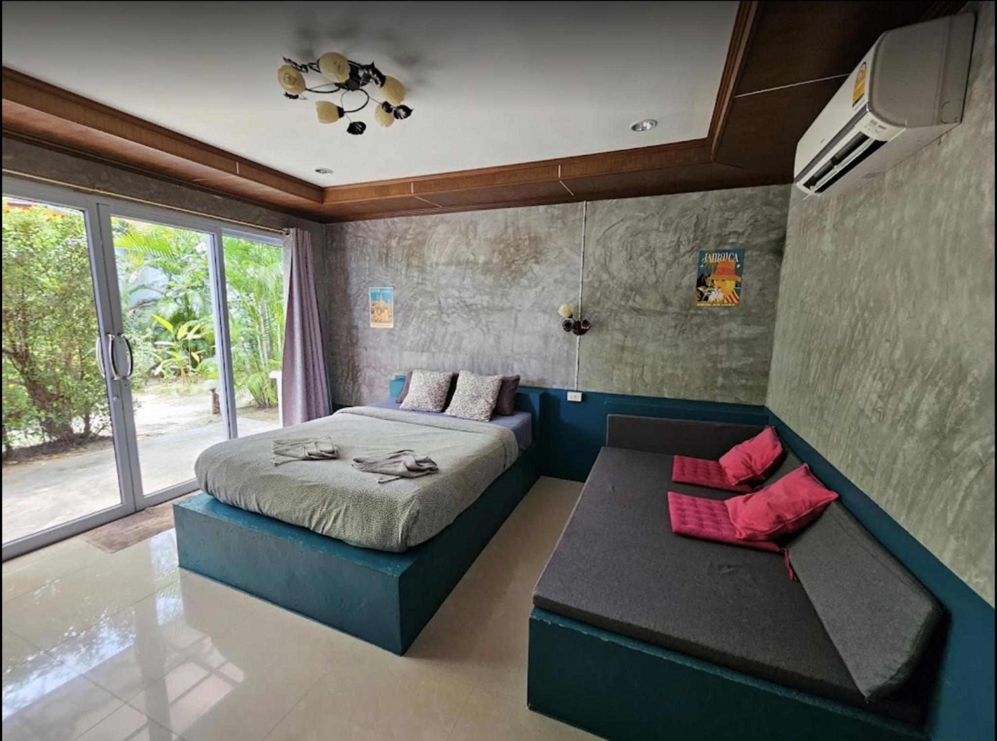 Superior Bungalow photo 2