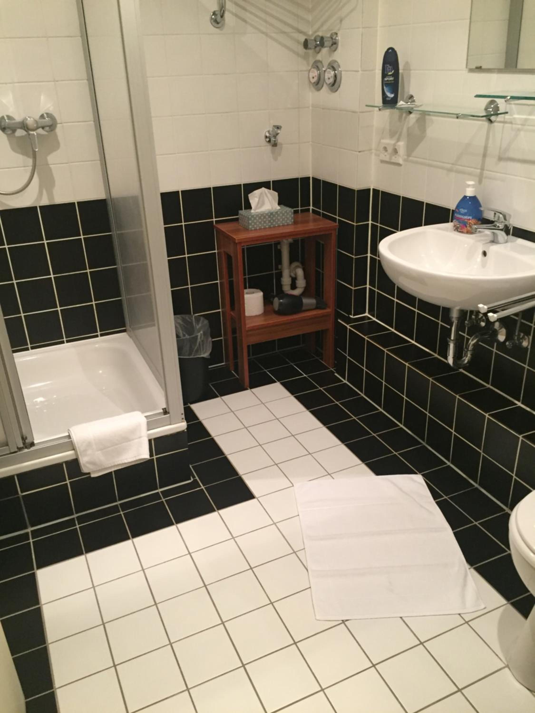 Large Double Room photo 3