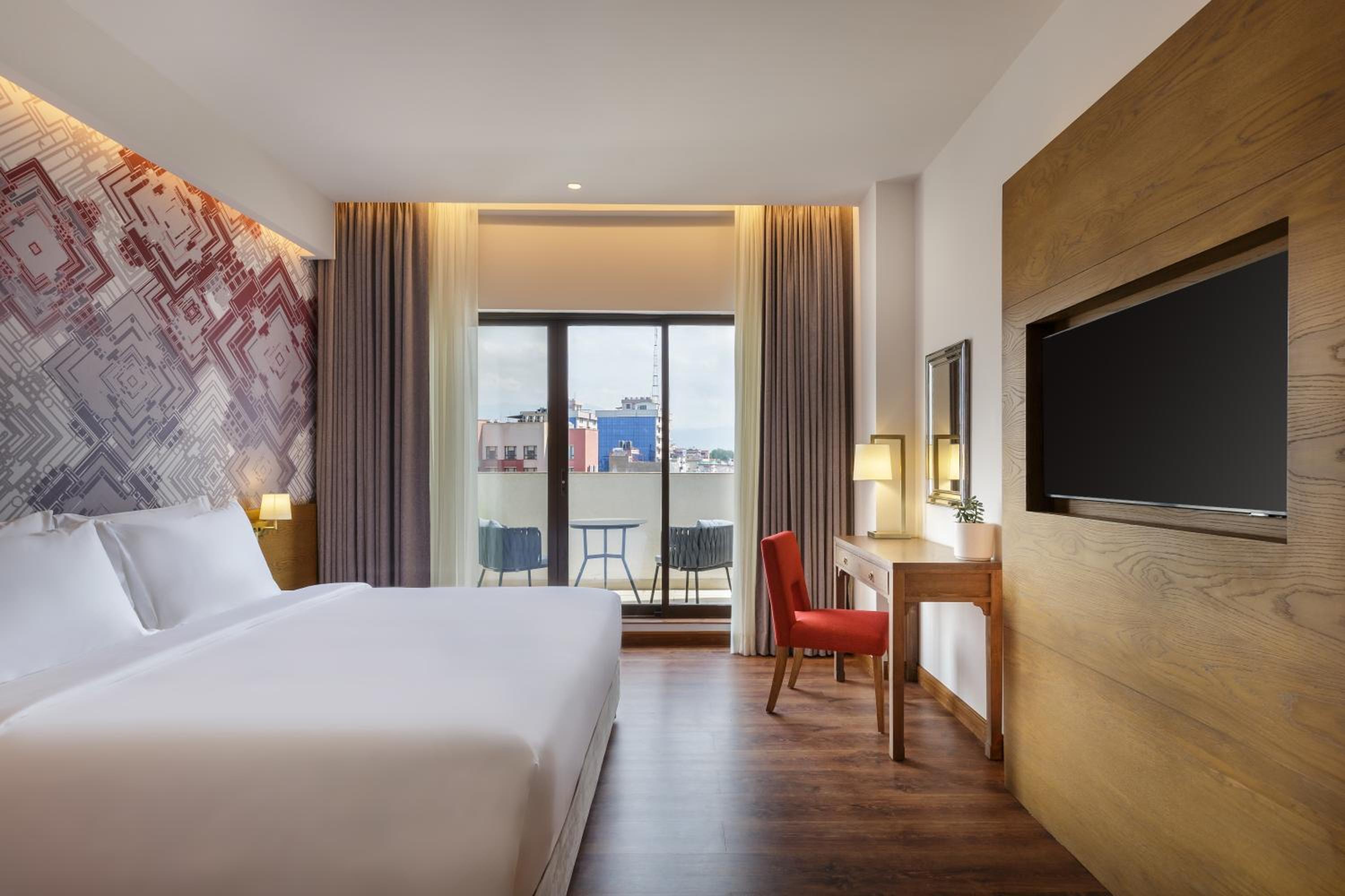 Executive King Room - Photo 3