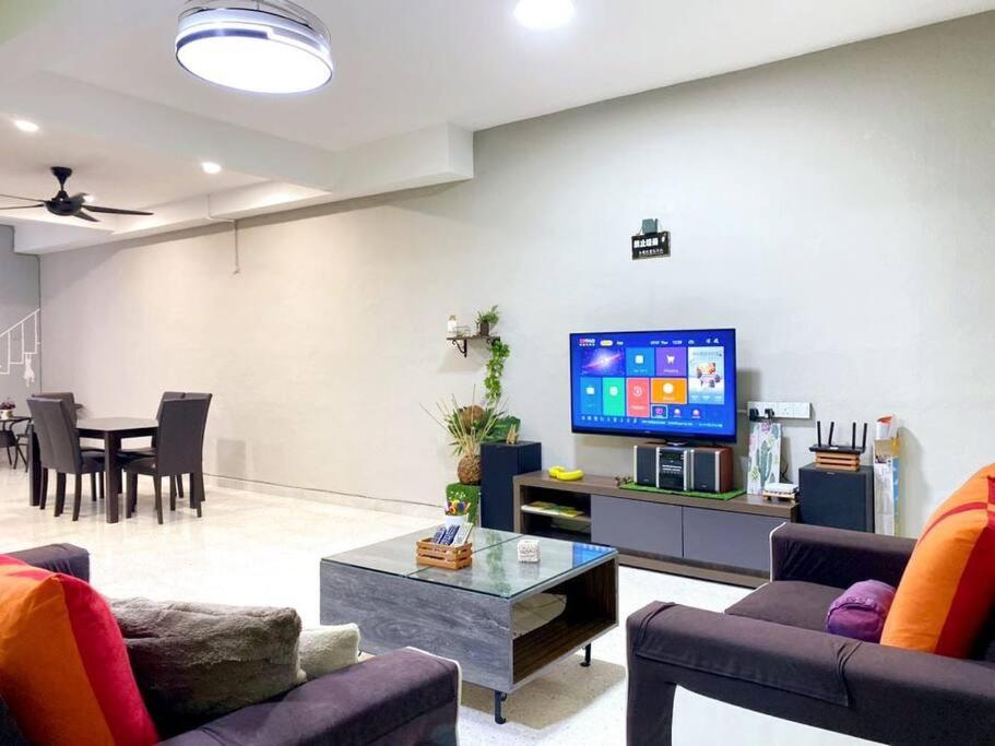 Four-Bedroom House photo 1