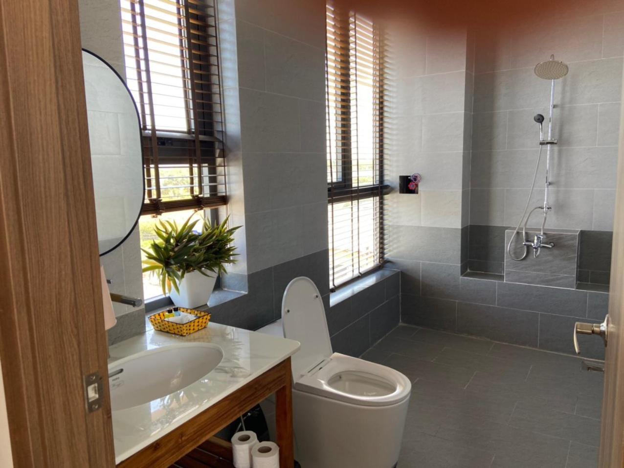 Deluxe Room (2 Adults + 1 Child) photo 2