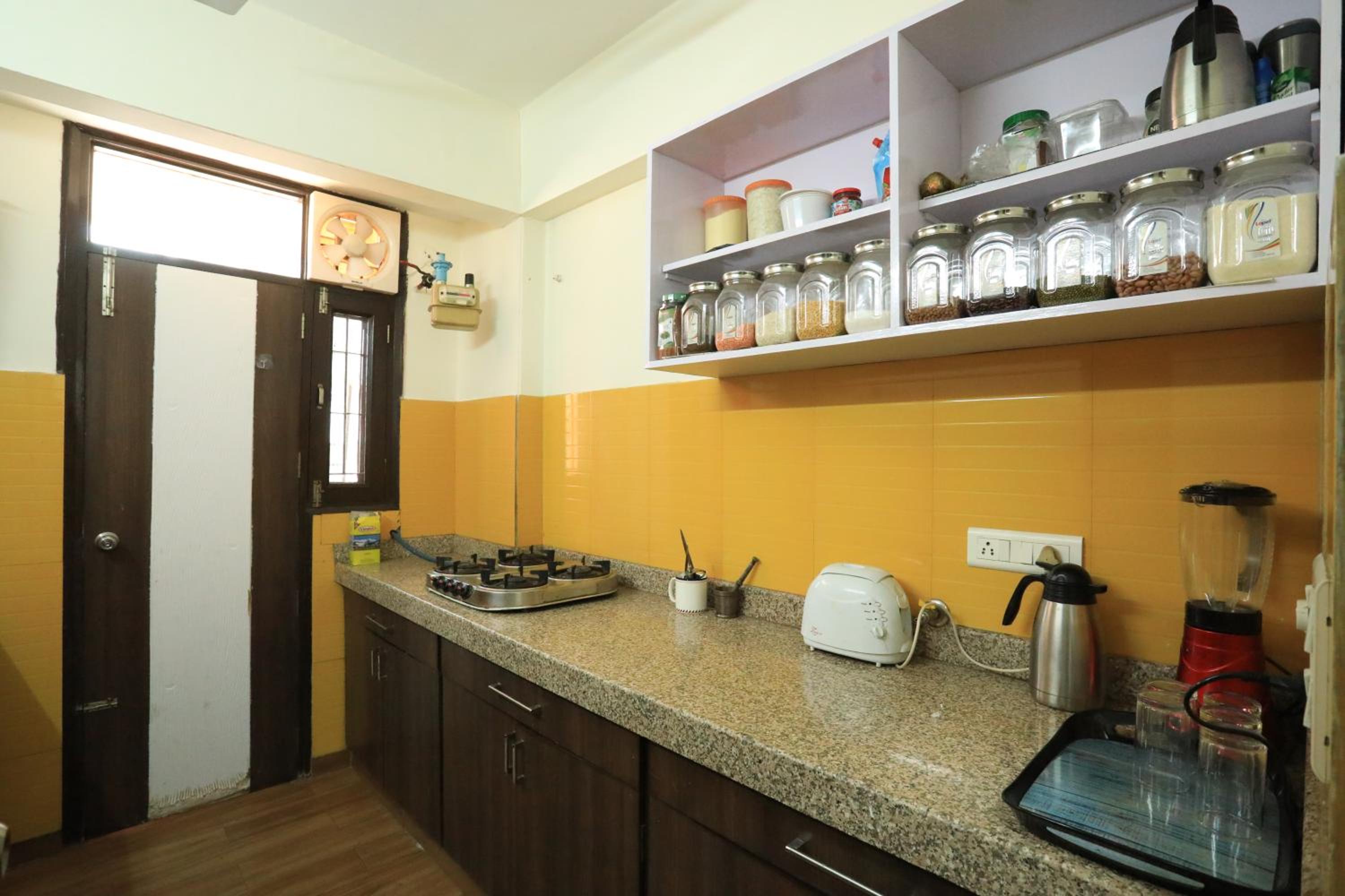 Three-Bedroom Apartment - Photo 18