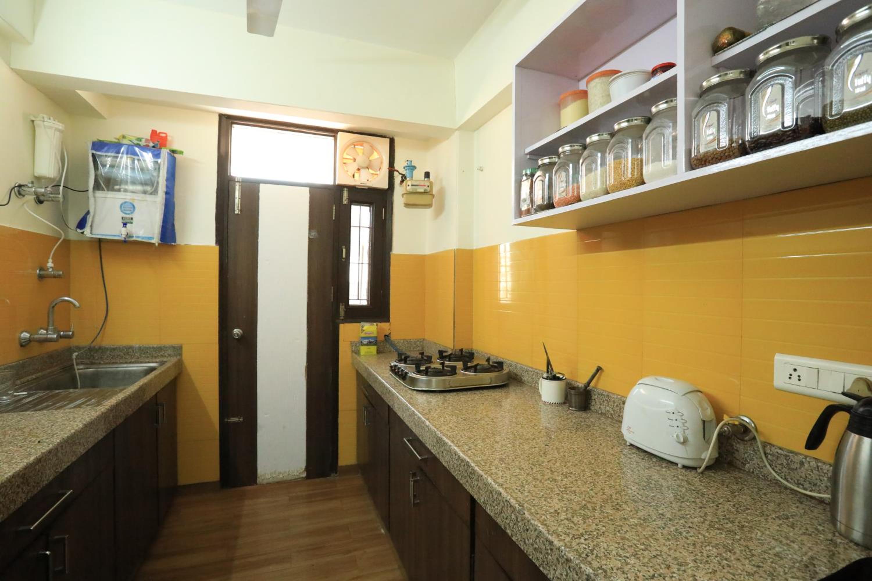 Three-Bedroom Apartment - Photo 22