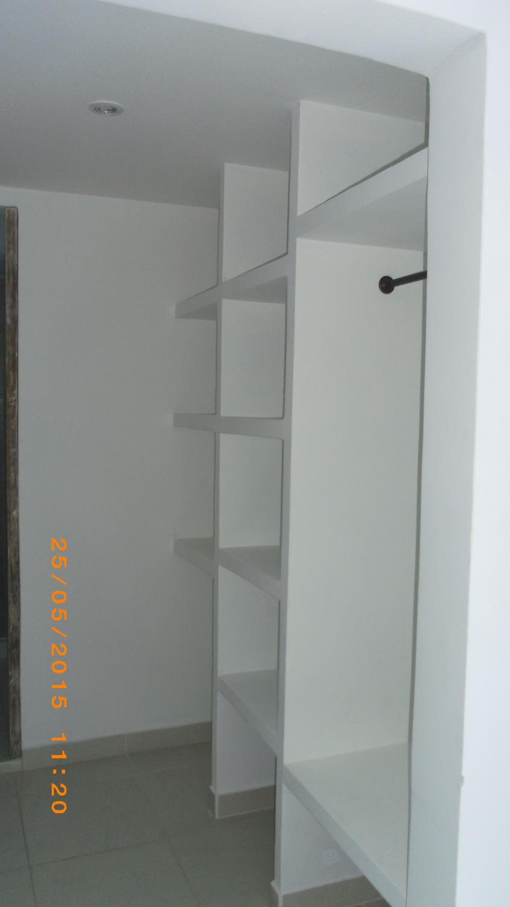 Deluxe Queen Room with Two Queen Beds photo 2