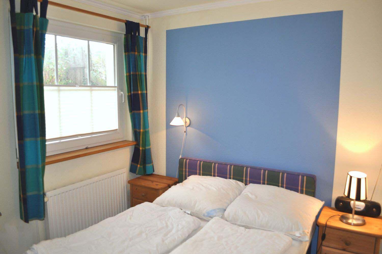 Two-Bedroom Apartment with Shower  photo 2