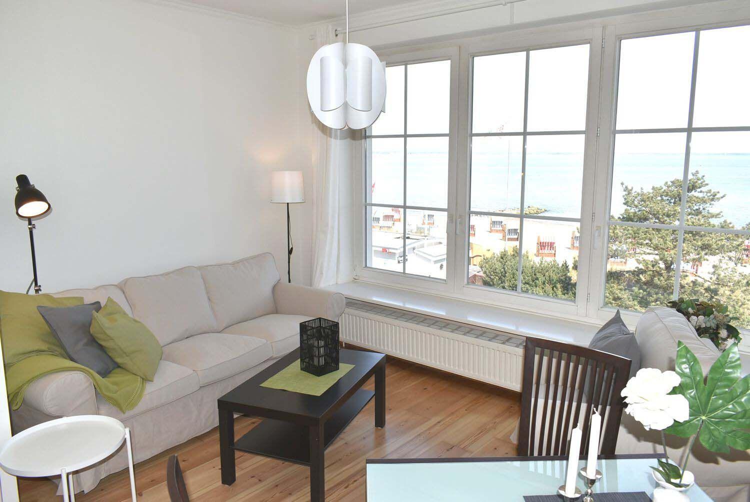 One-Bedroom Apartment with Sea View photo 1