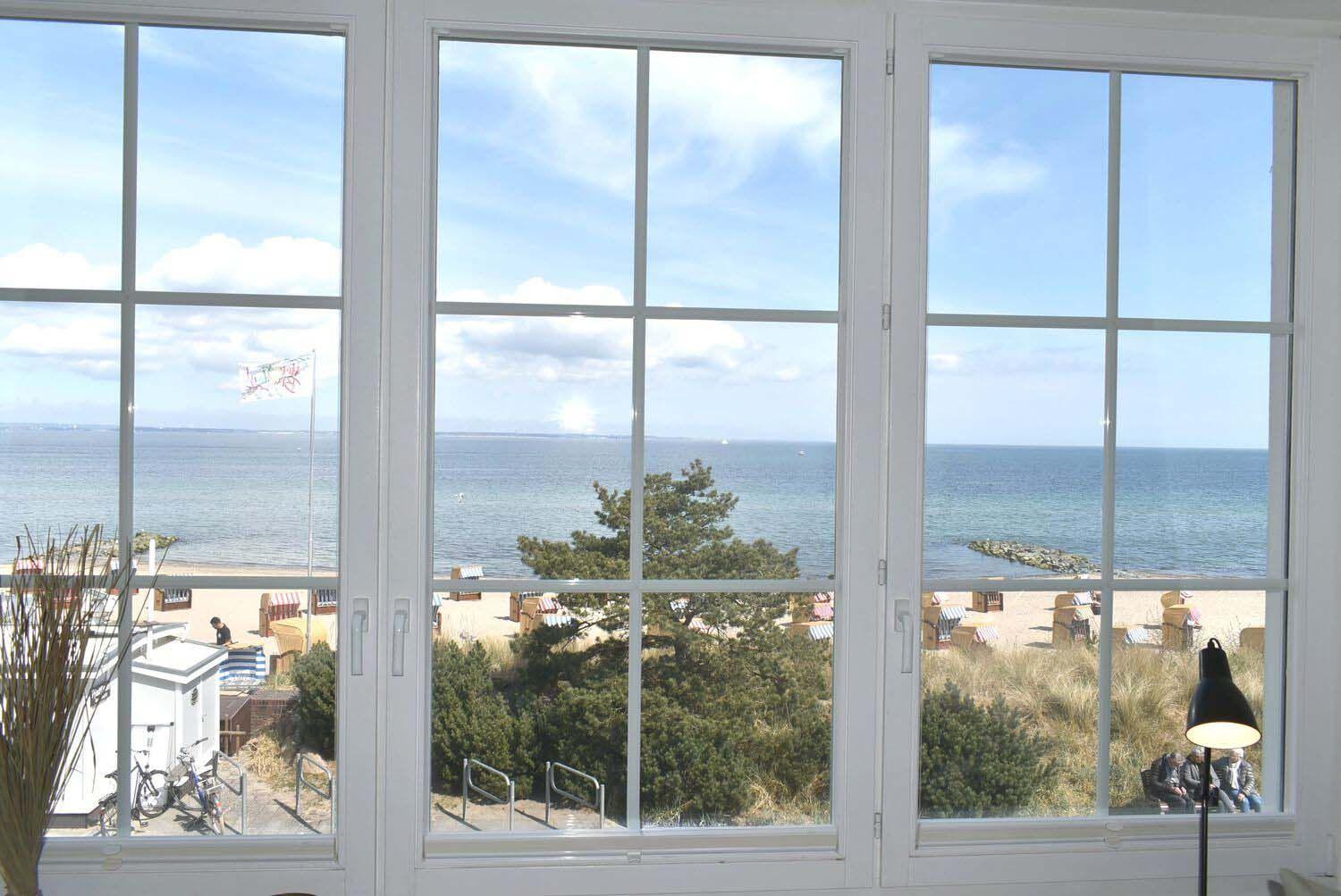 One-Bedroom Apartment with Sea View photo 3