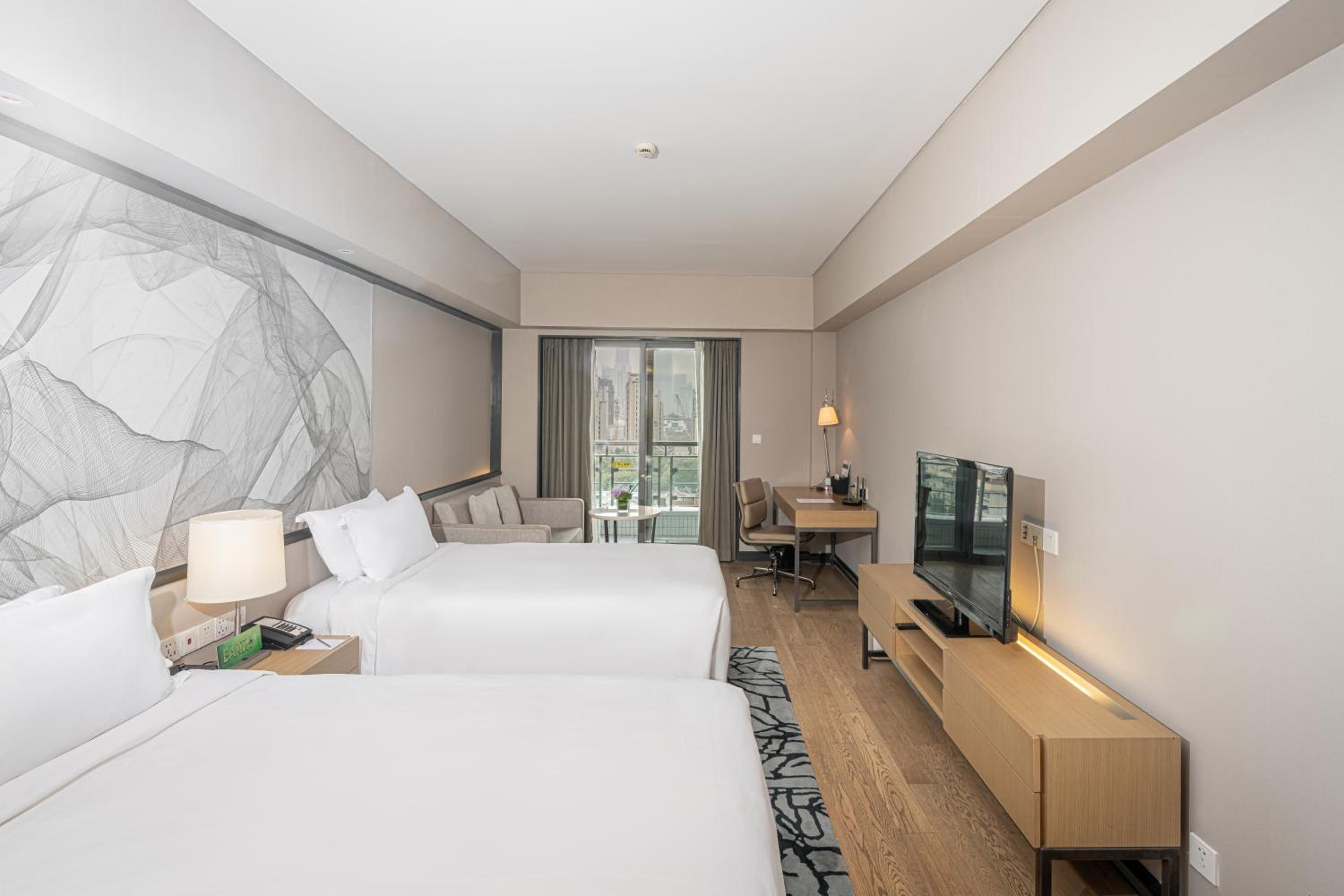 Executive Studio with Twin Beds - Photo 3