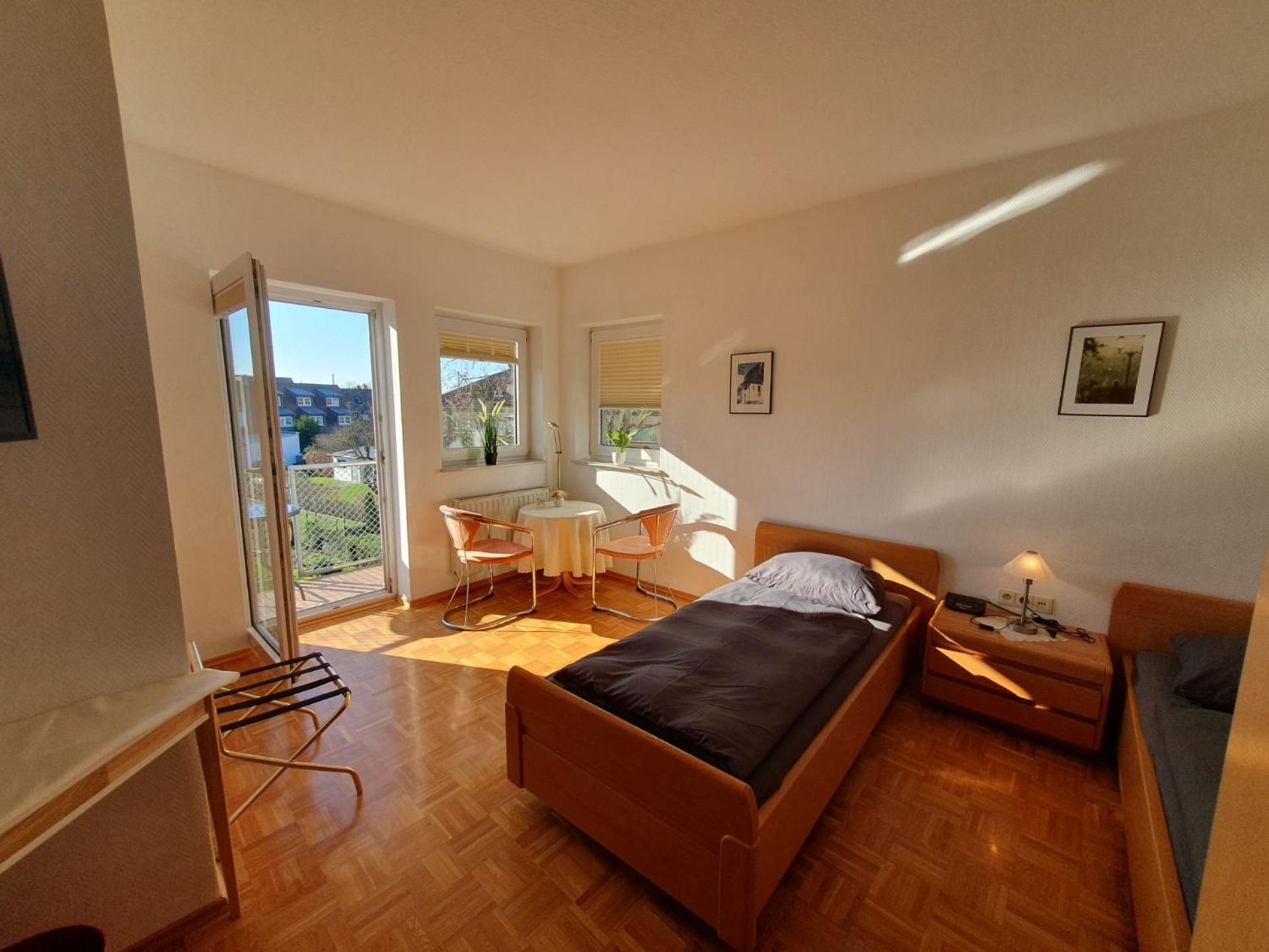 Apartment with Balcony photo 2
