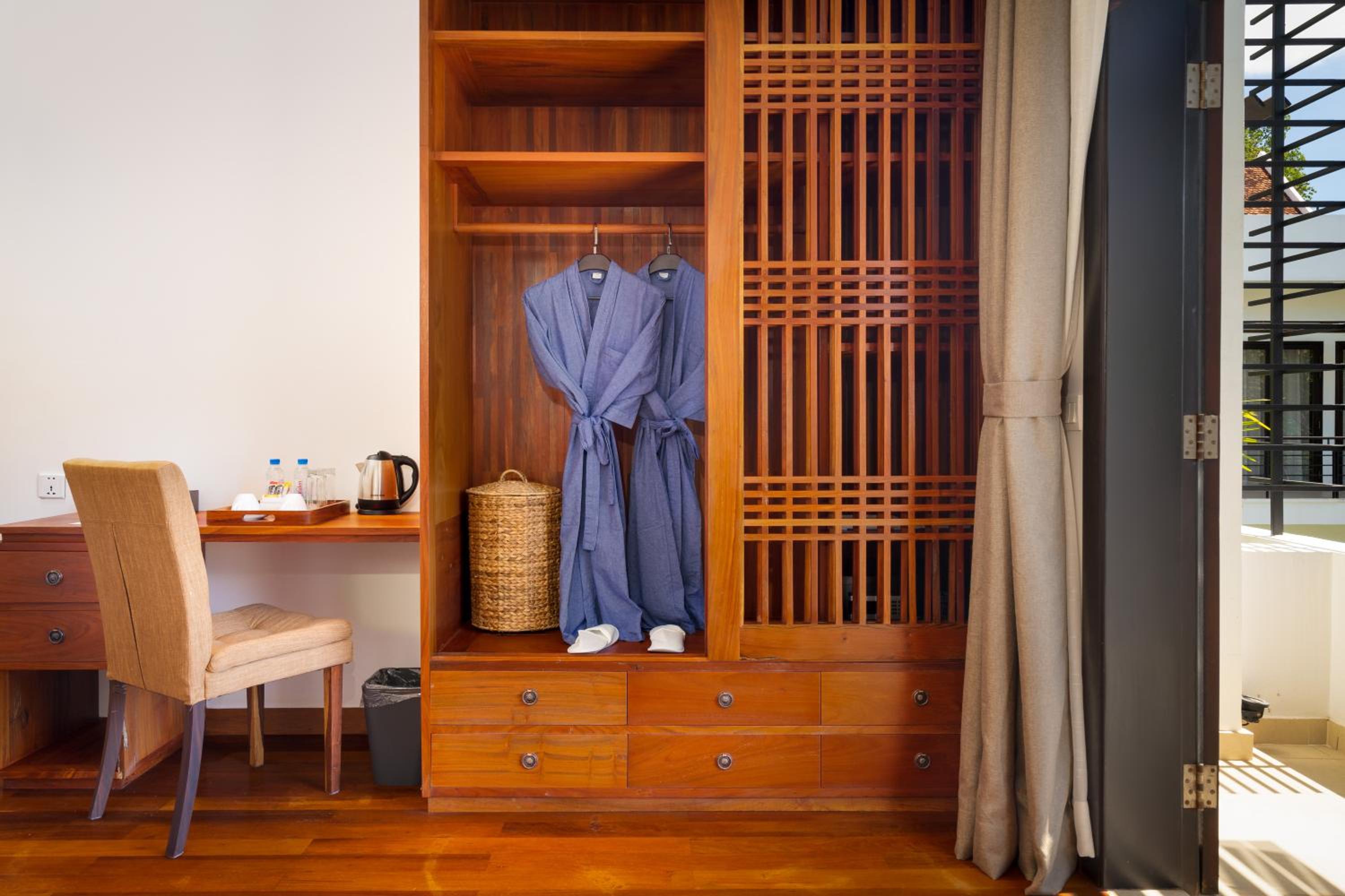 Unit with 1 bedroom photo 3