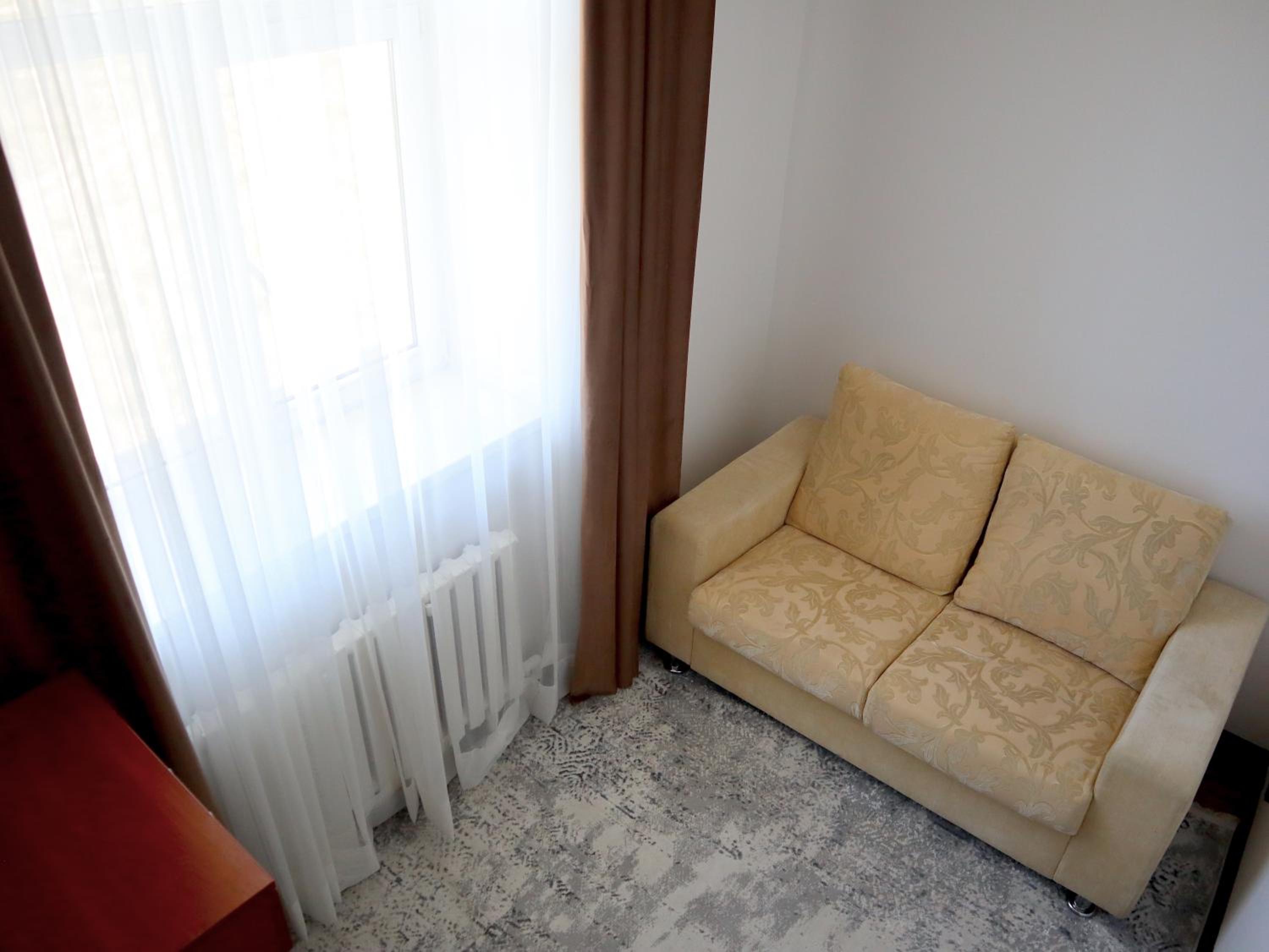 Deluxe Triple Room photo 3