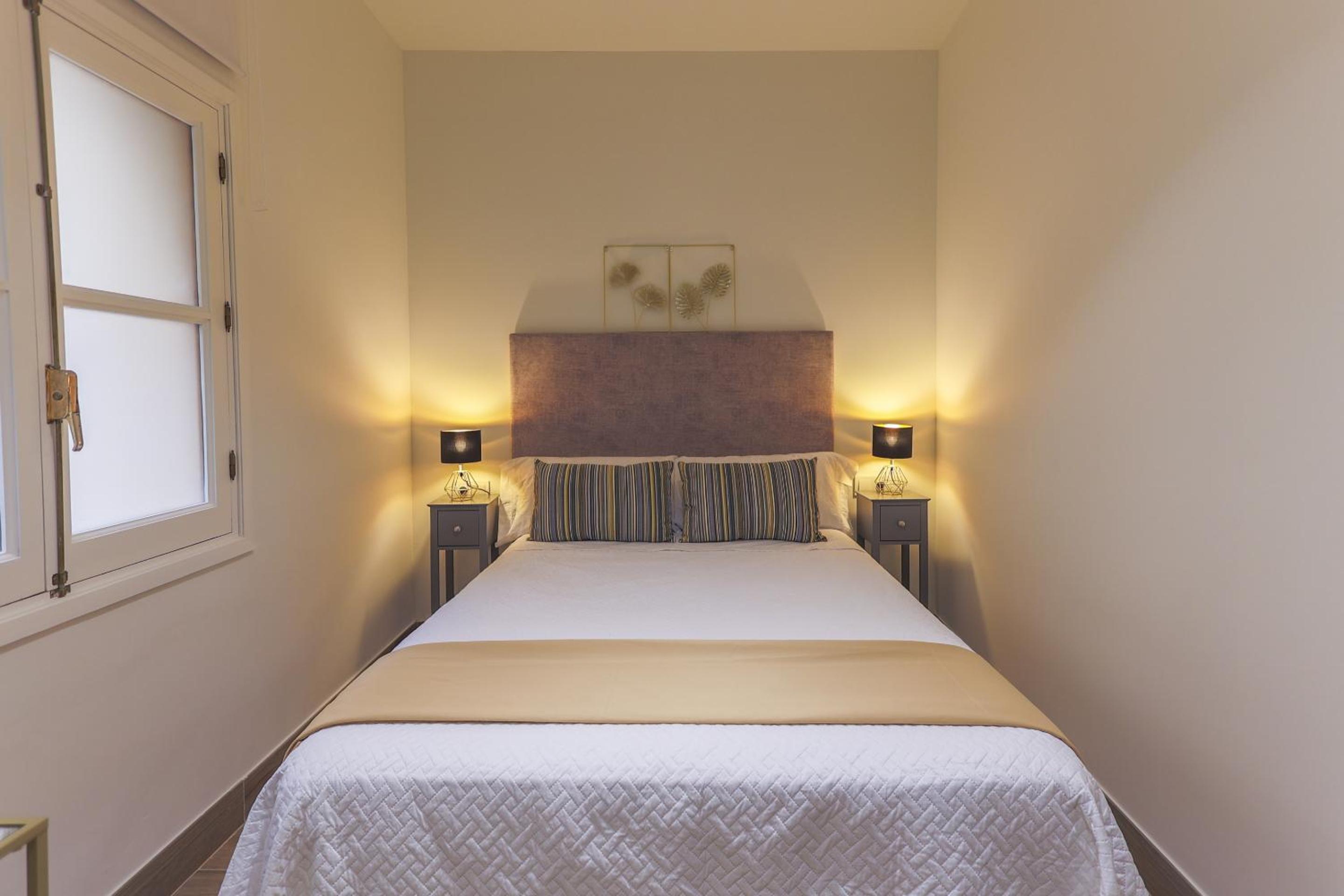 Double Room with Private Bathroom photo 2