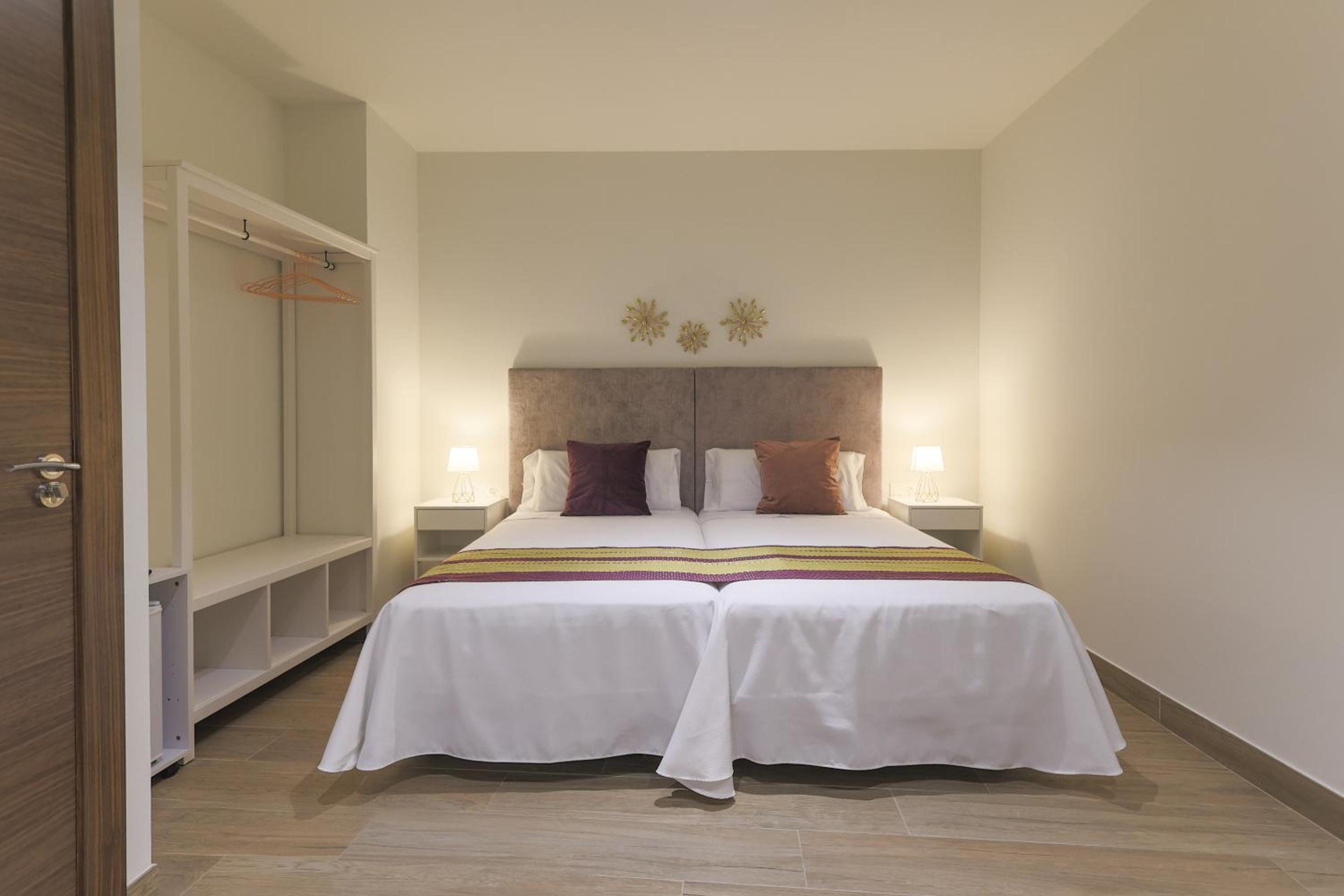 Superior Triple Room photo 2