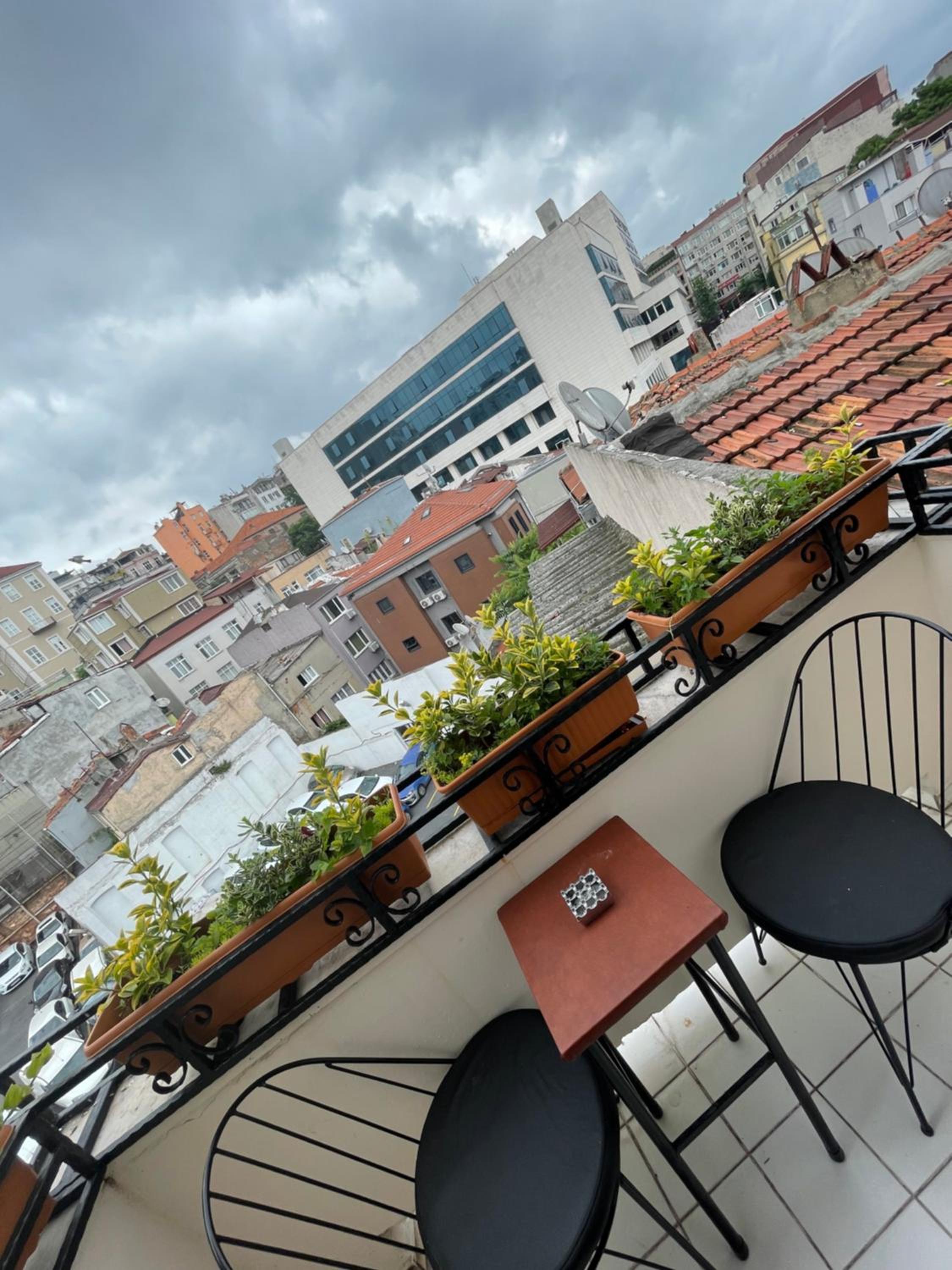 Deluxe Double Room with Balcony photo 2
