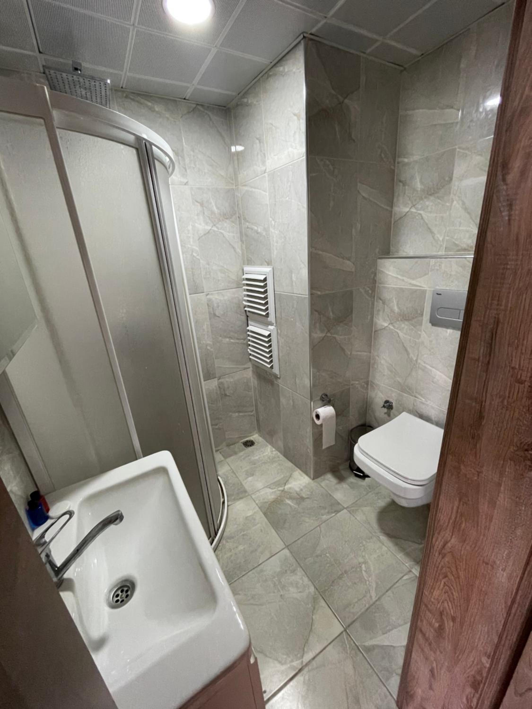 Deluxe Double Room with Balcony photo 2