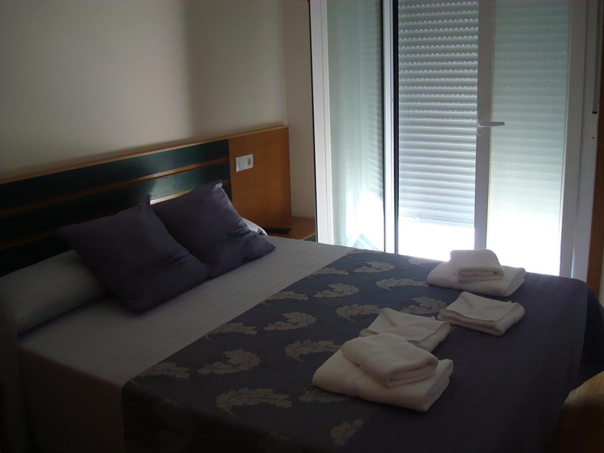 Standard Queen Room - Photo 11