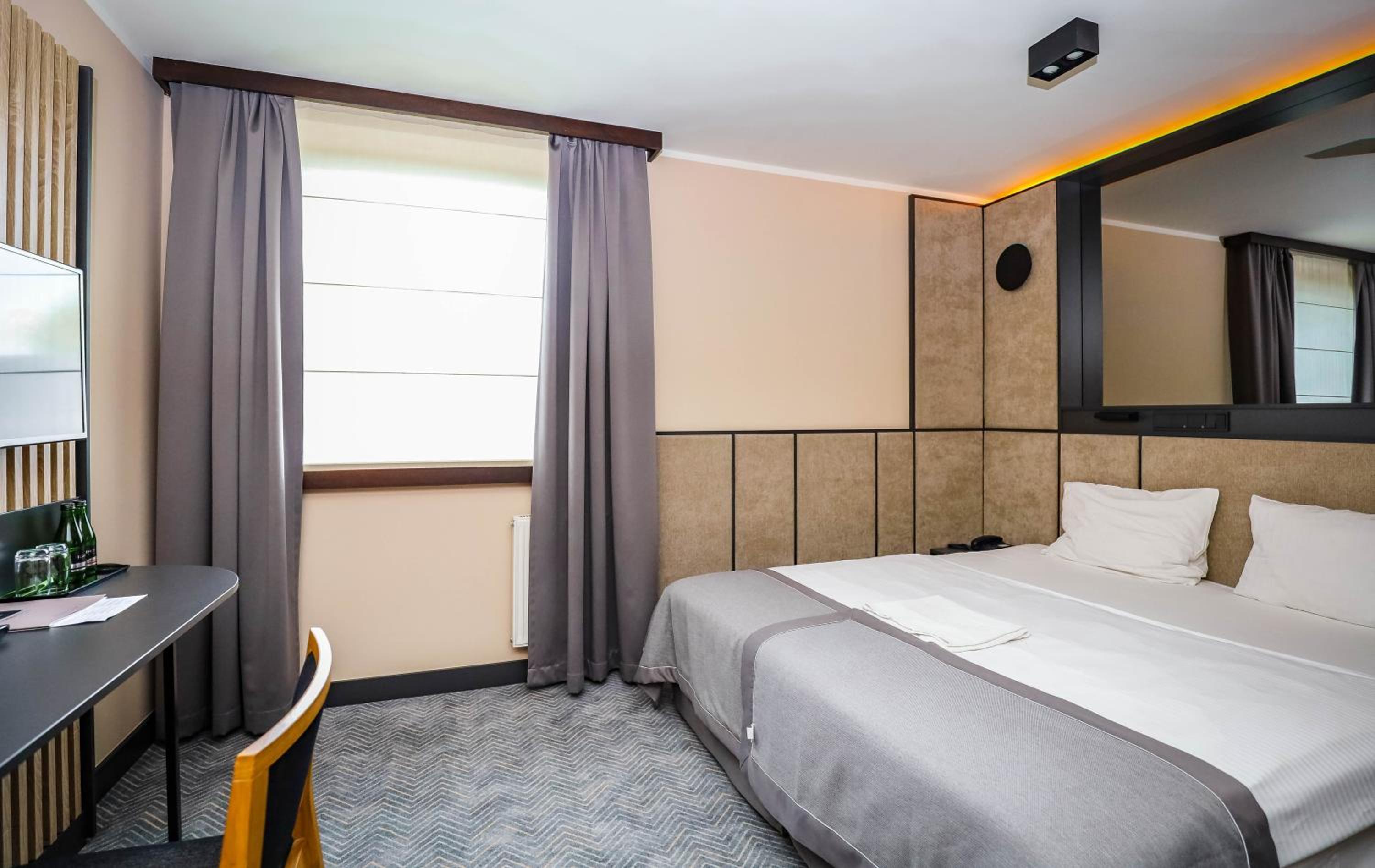 Business Double Room with Gym Access - Photo 17