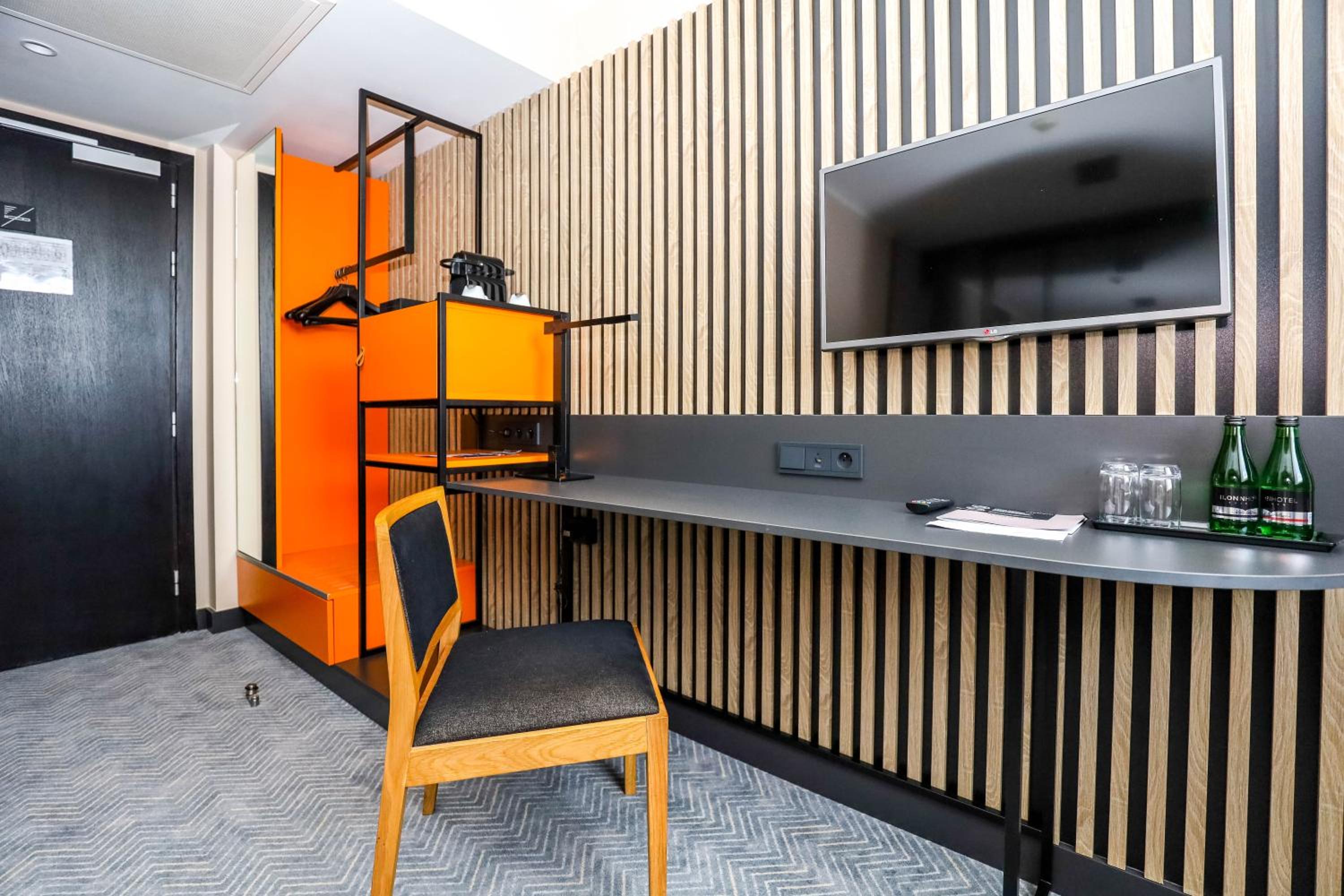 Business Double Room with Gym Access - Photo 15