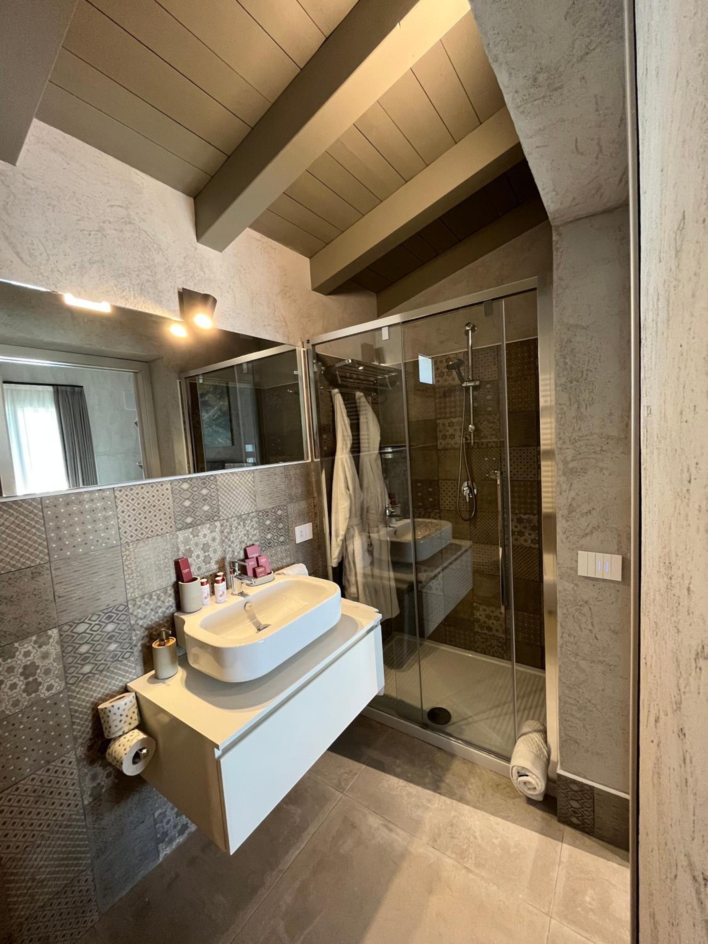 Deluxe Double Room With Sea View photo 2