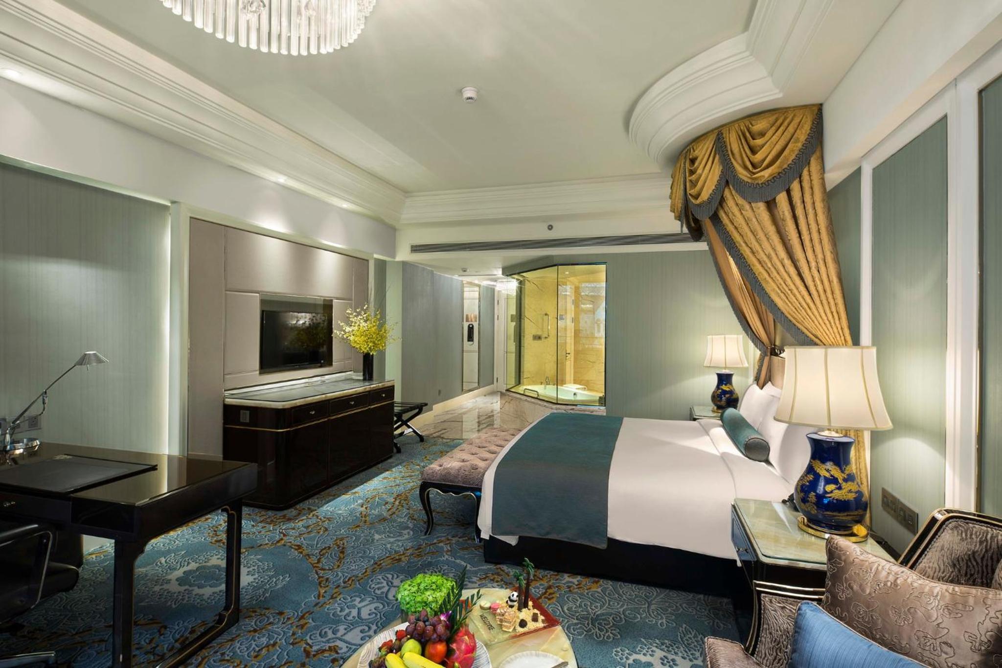 Premium King Room - Club Lounge Access thumbnail 5